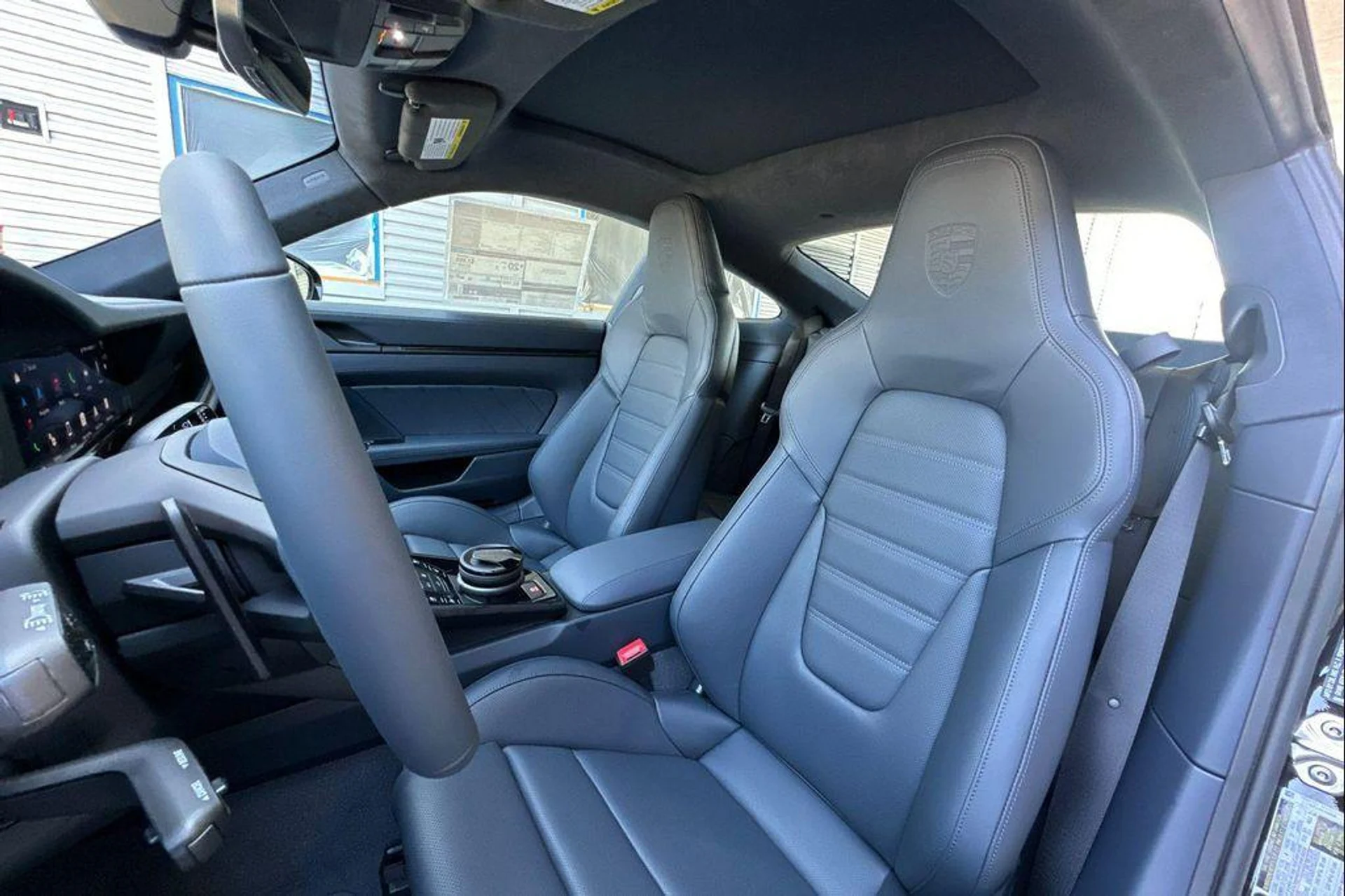 mph004_564276178_Yg_Qkub2v_J_Nng6_Lgiu_U_Pr6nhv7_SQ_7303c44e3c