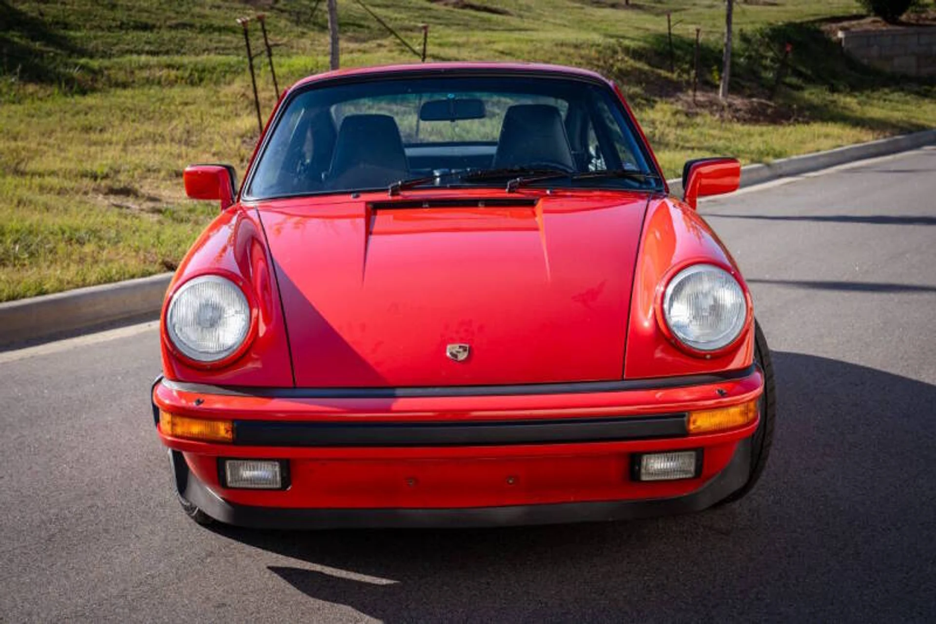mph004_564455272_1985_porsche_911_carrera_2dr_coupe_4a3c6e5abe