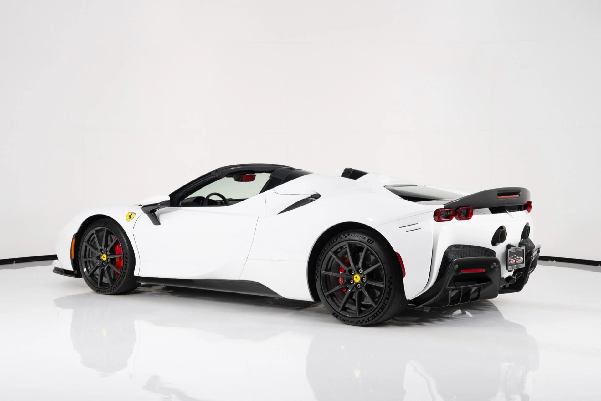 mph004_565081033_Used_2024_Ferrari_SF_90_Spider_1753904205_b77f8bcce4