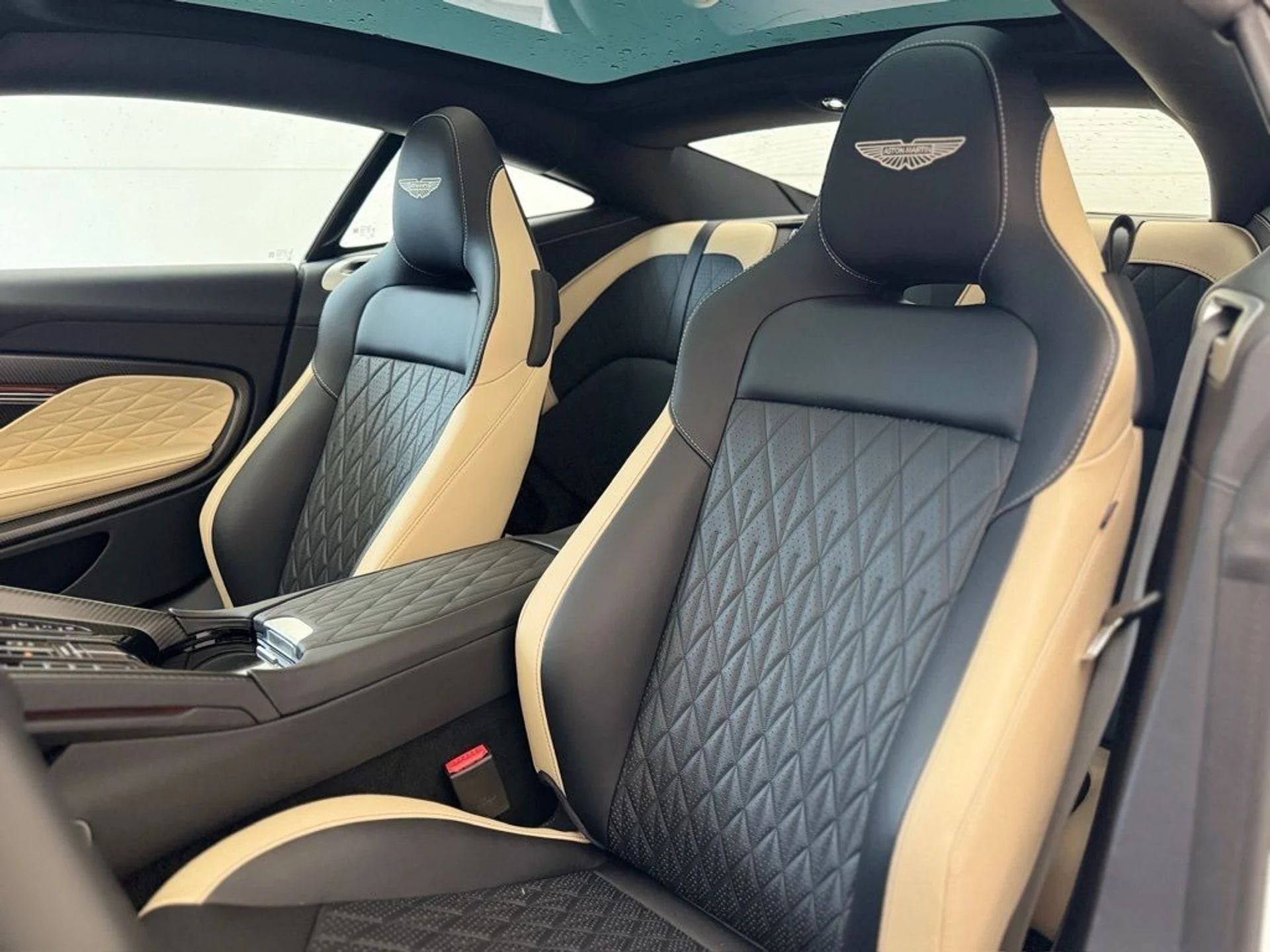 mph004_582118216_h35uyi3mo9yk6aetboa8edun5rdo_93f6df8200