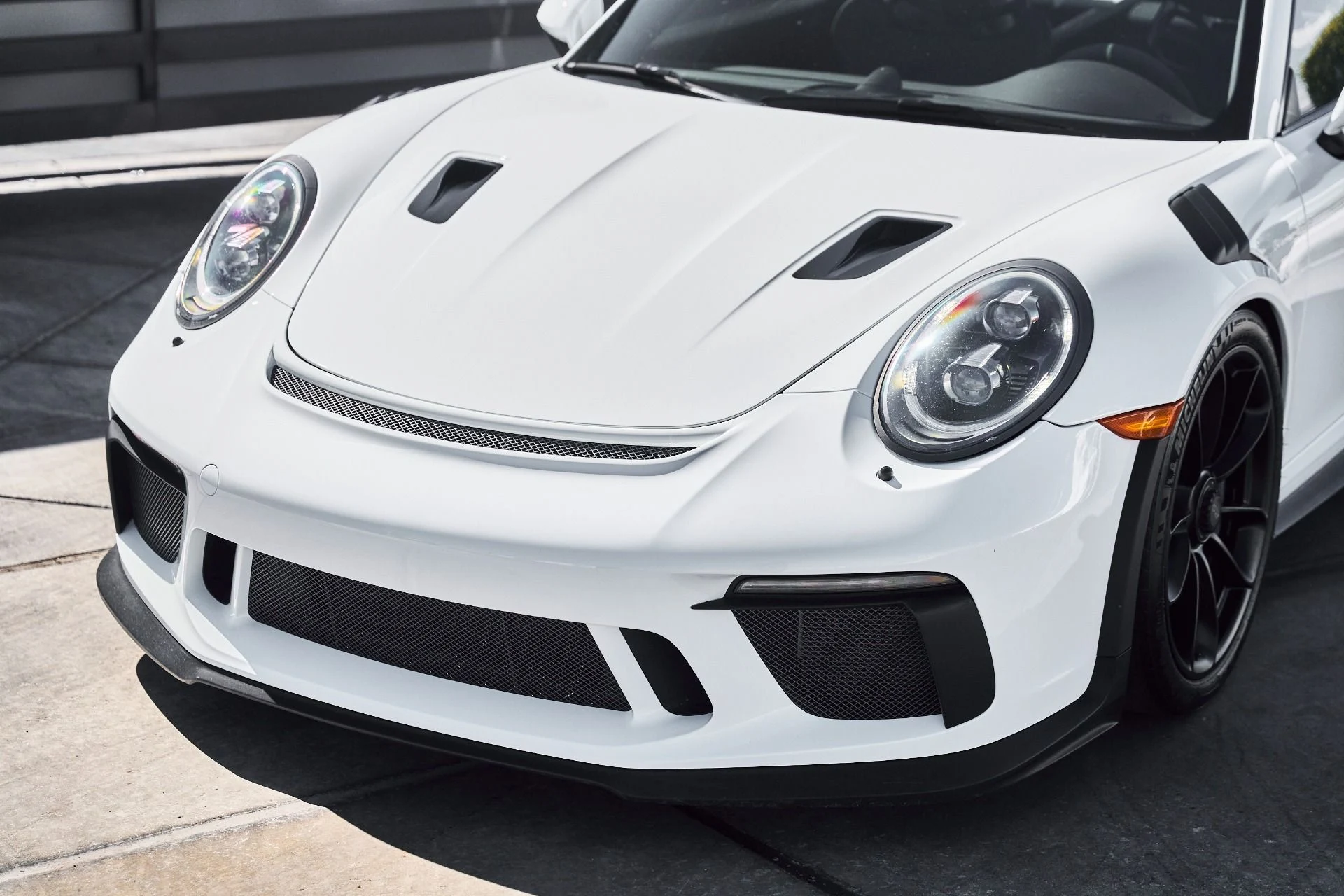 mph004_586091040_Used_2019_Porsche_911_GT_3_RS_1780421782_c4c41c4bee
