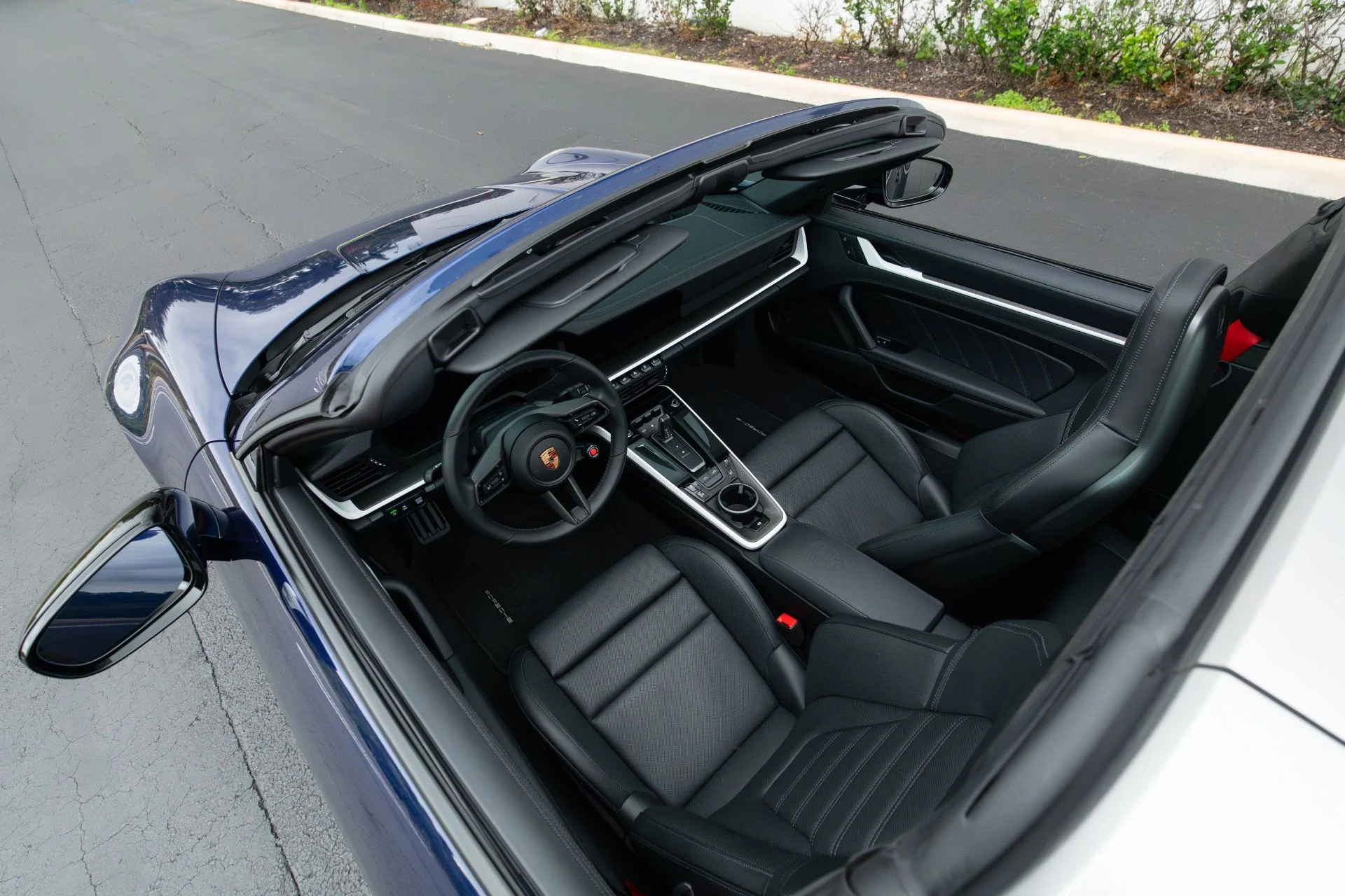 mph004_59245118_Used_2025_Porsche_911_Targa_4_GTS_1769107430_8aad0e63c1