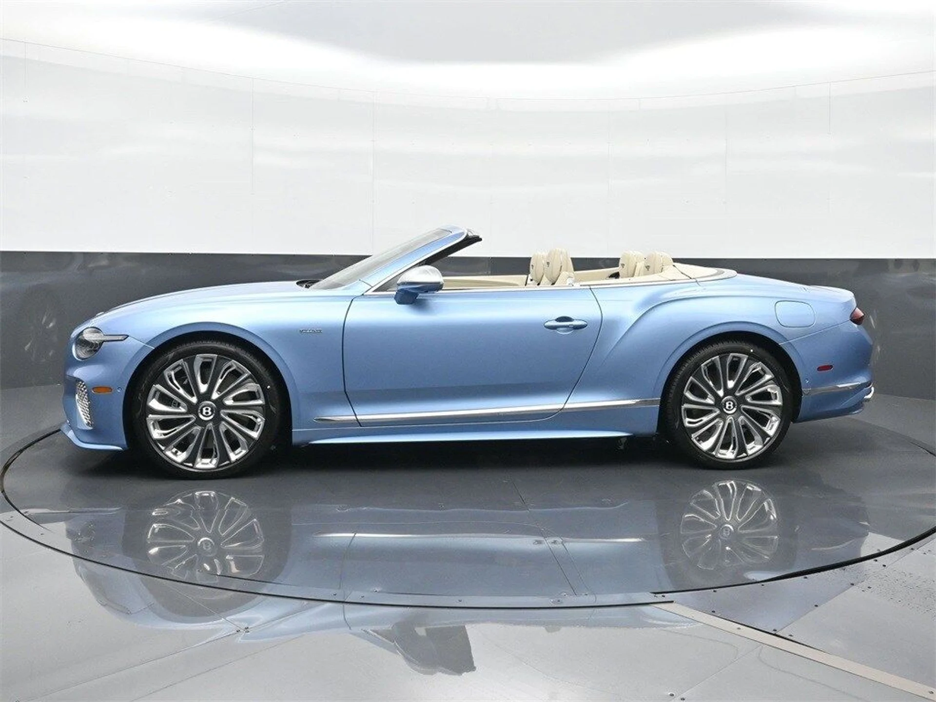 mph004_592742415_a9d38cc37a91462760d0b82d9c49f473x_80b3080adb