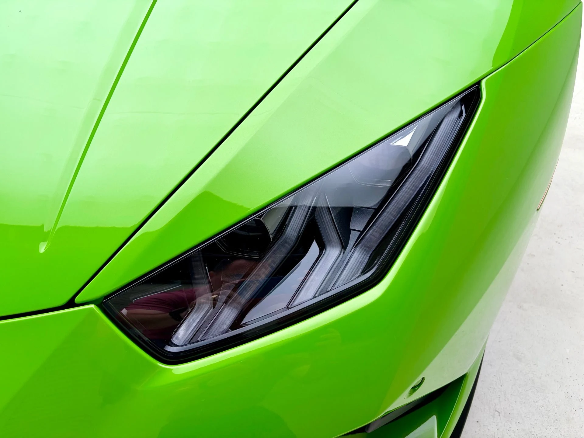 mph004_593934303_Used_2022_Lamborghini_Huracan_EVO_1777741276_9740c275d0