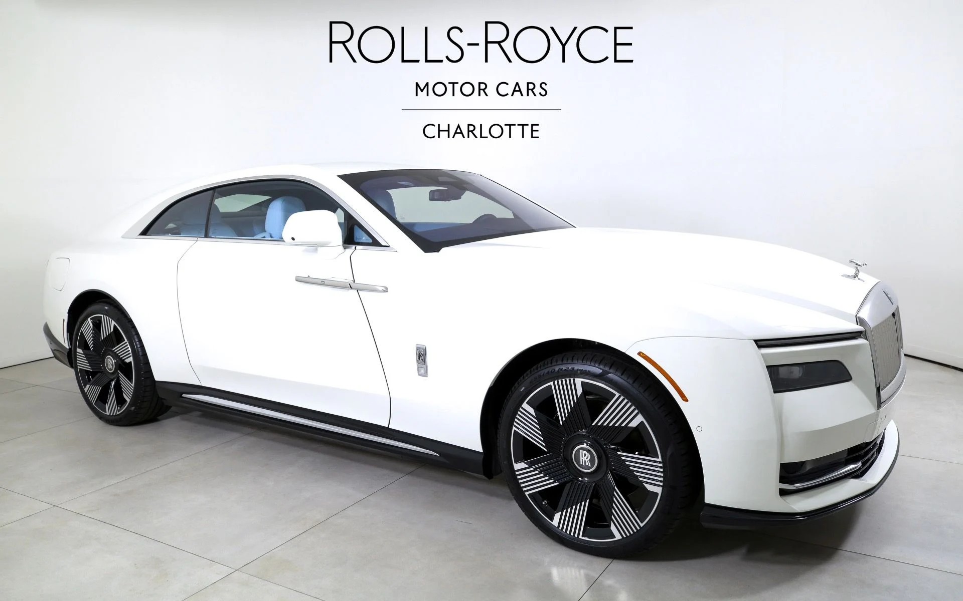 mph004_60067451_Used_2025_Rolls_Royce_Spectre_1752785235_7e17bc7fb3