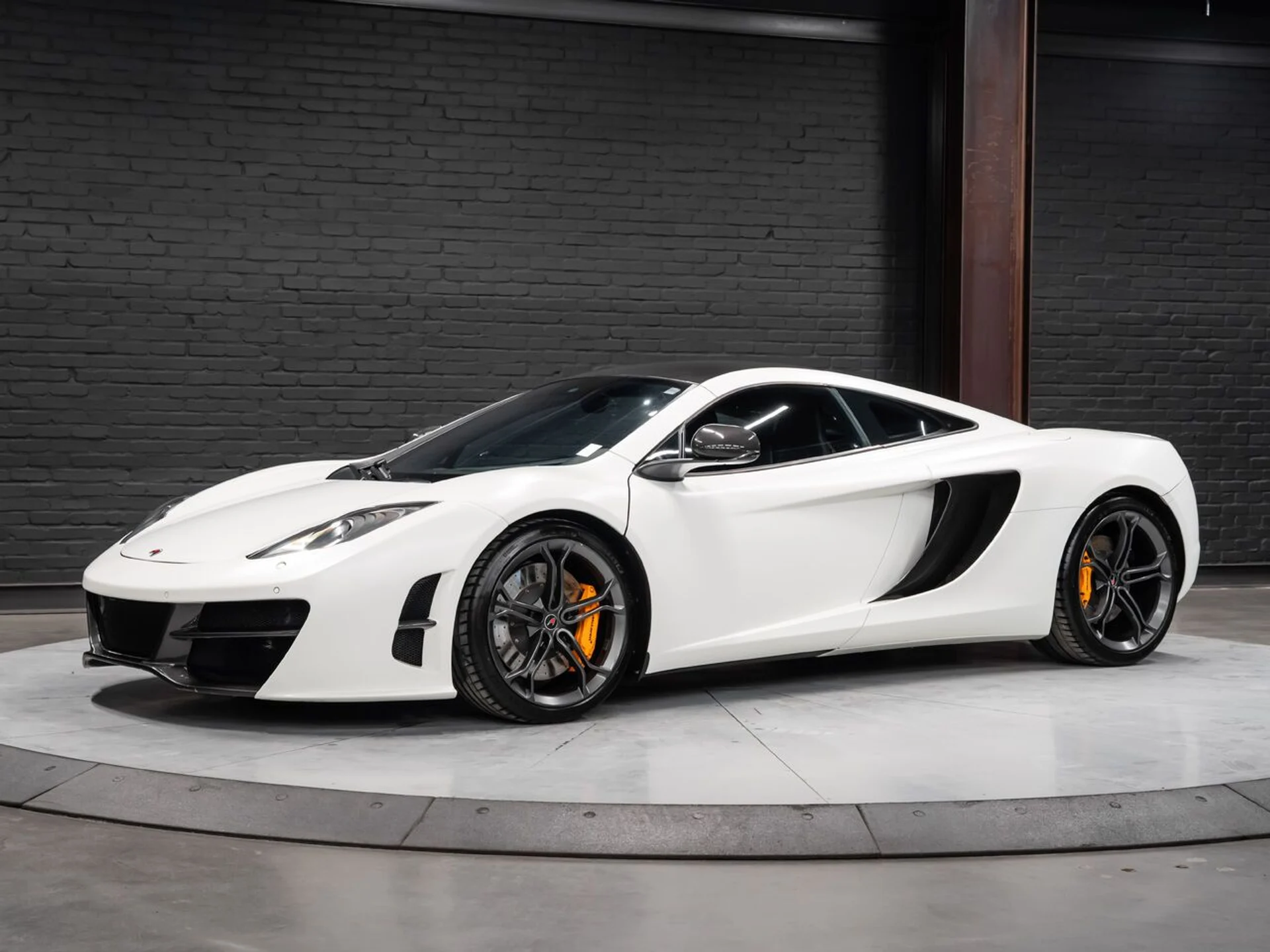 mph004_602074379_mclaren_mp4_12c_2012_a3b92ae85f