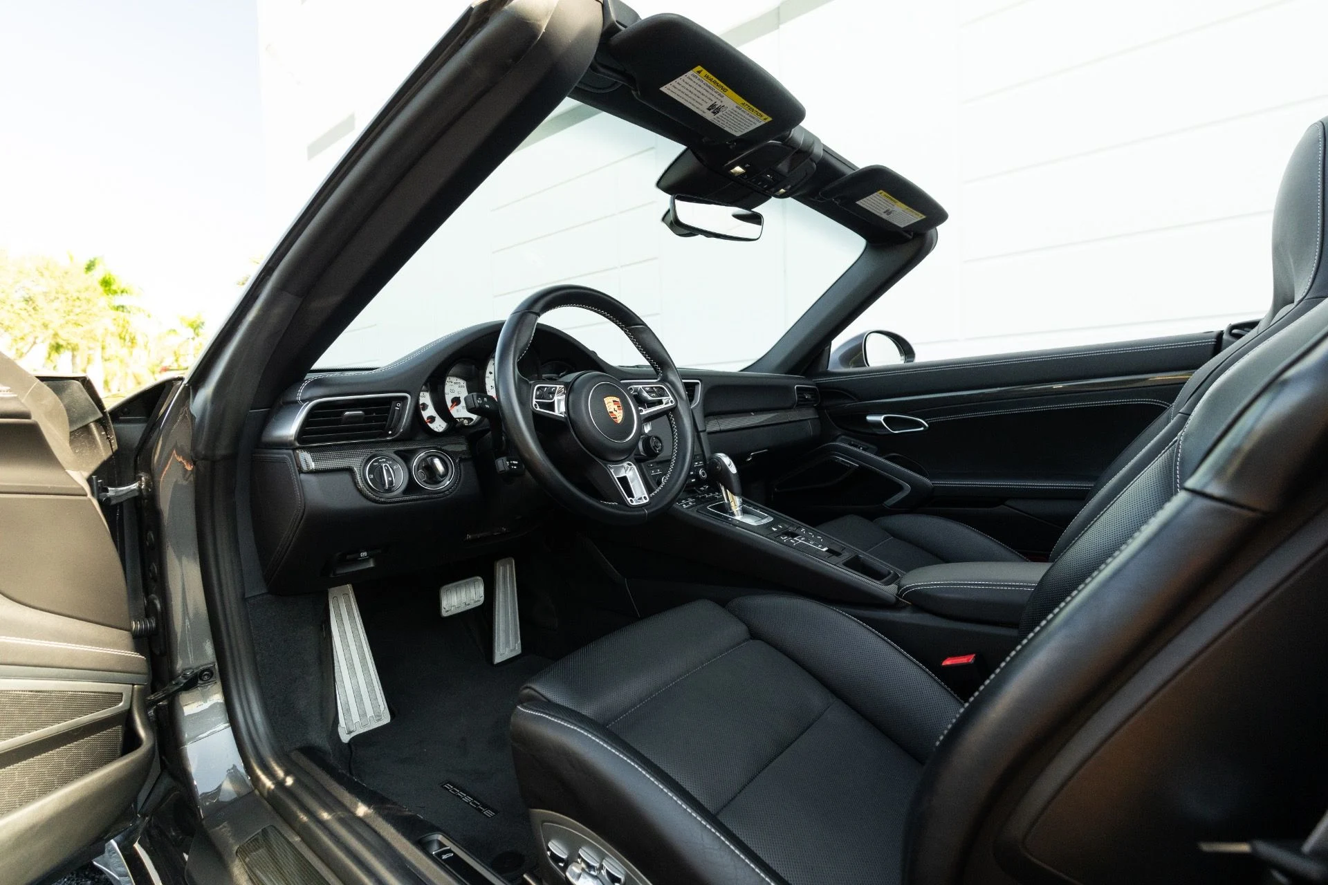 mph004_602169044_Used_2019_Porsche_911_Turbo_S_1766778415_808a7c327a