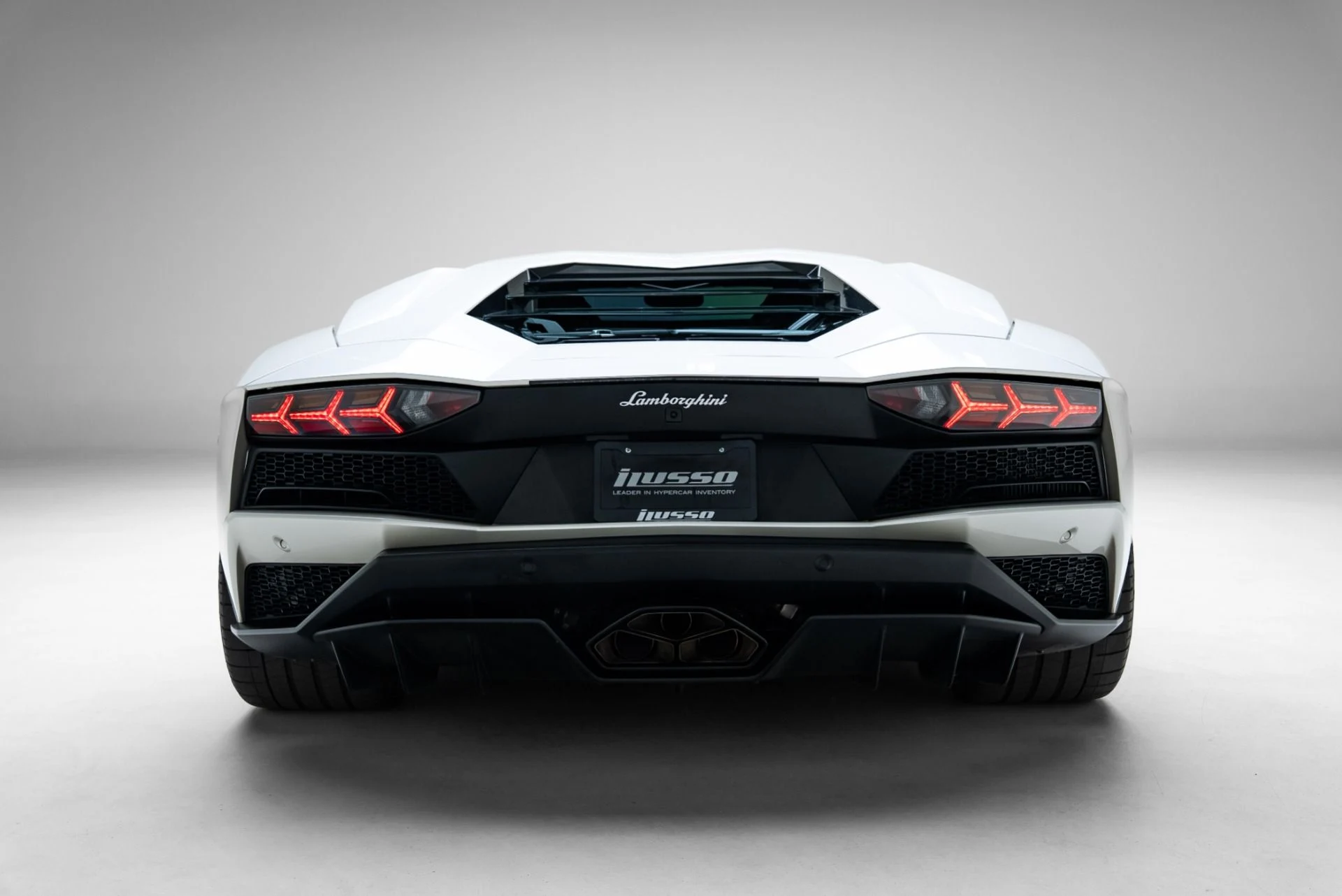 mph004_603462111_Used_2017_Lamborghini_Aventador_LP_740_4_S_1775604663_899816c9ee