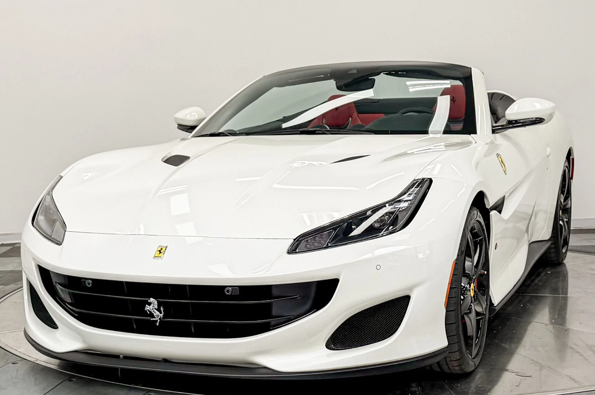 mph004_606677090_Used_2020_Ferrari_Portofino_591_Horsepower_Two_Tone_Interior_1782839445_dd3fdfdf60