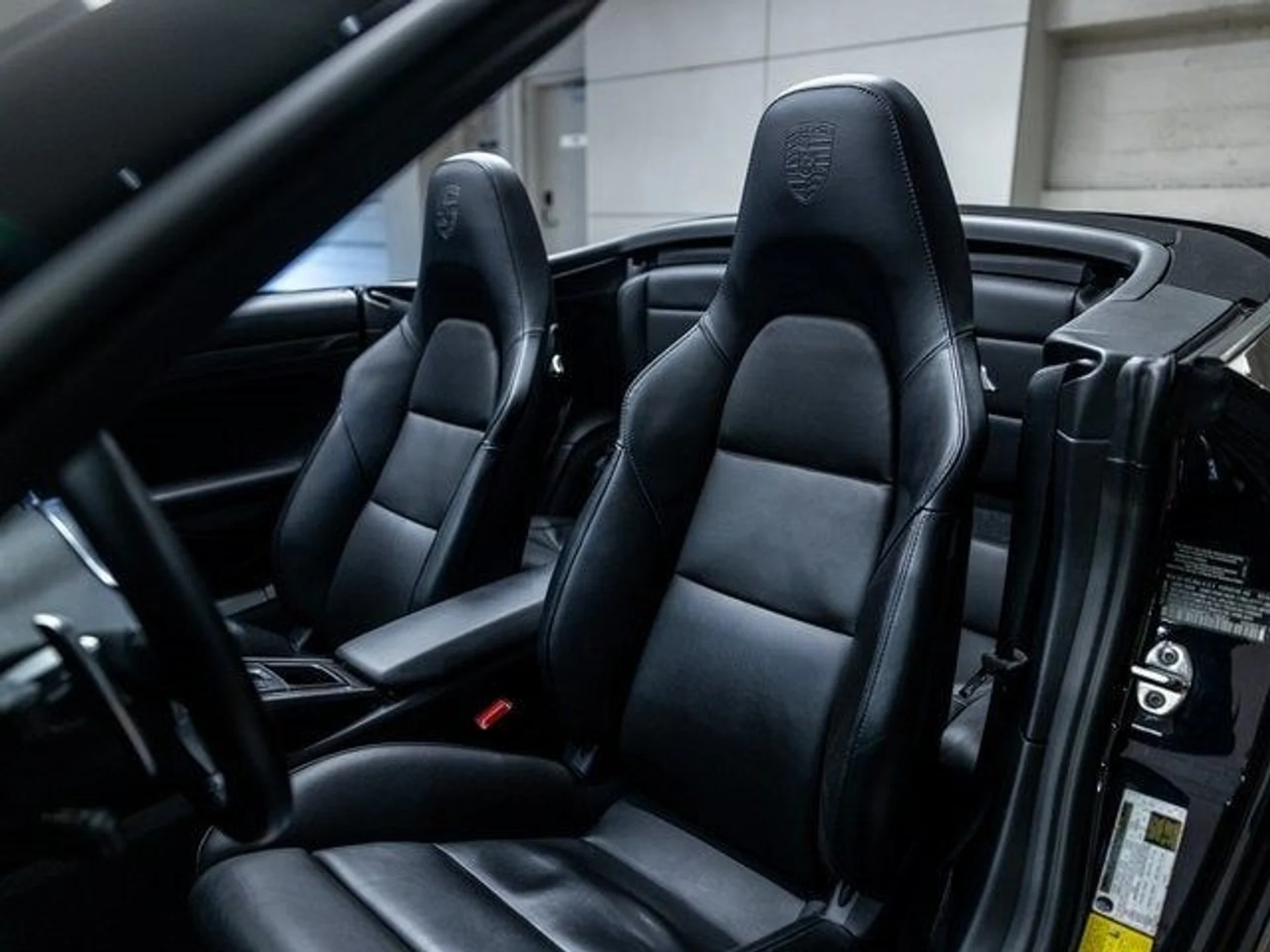 mph004_611728971_5_7158f56e3b