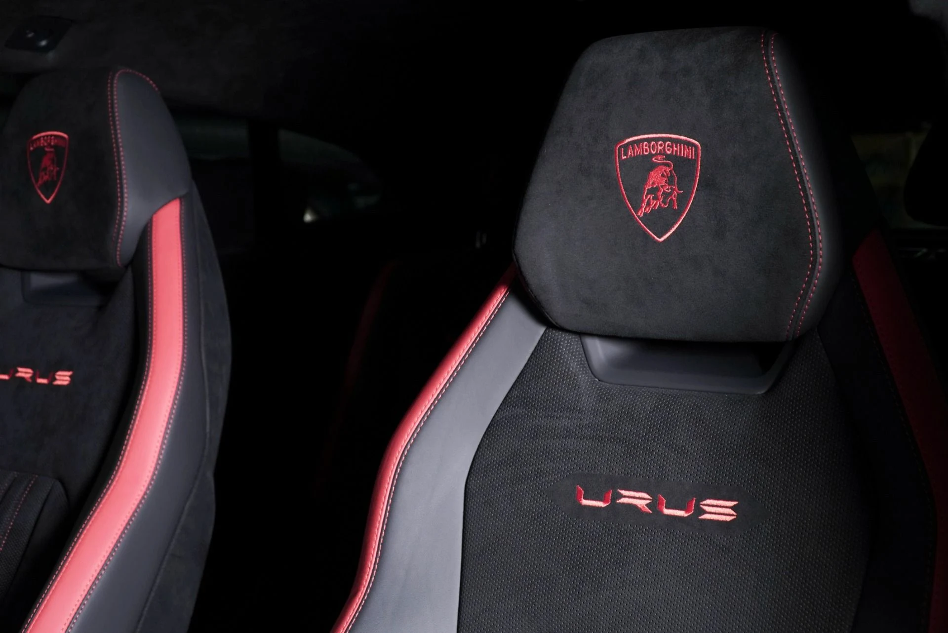 mph004_621021276_Used_2023_Lamborghini_Urus_Performante_1773400197_00ee7aeffe