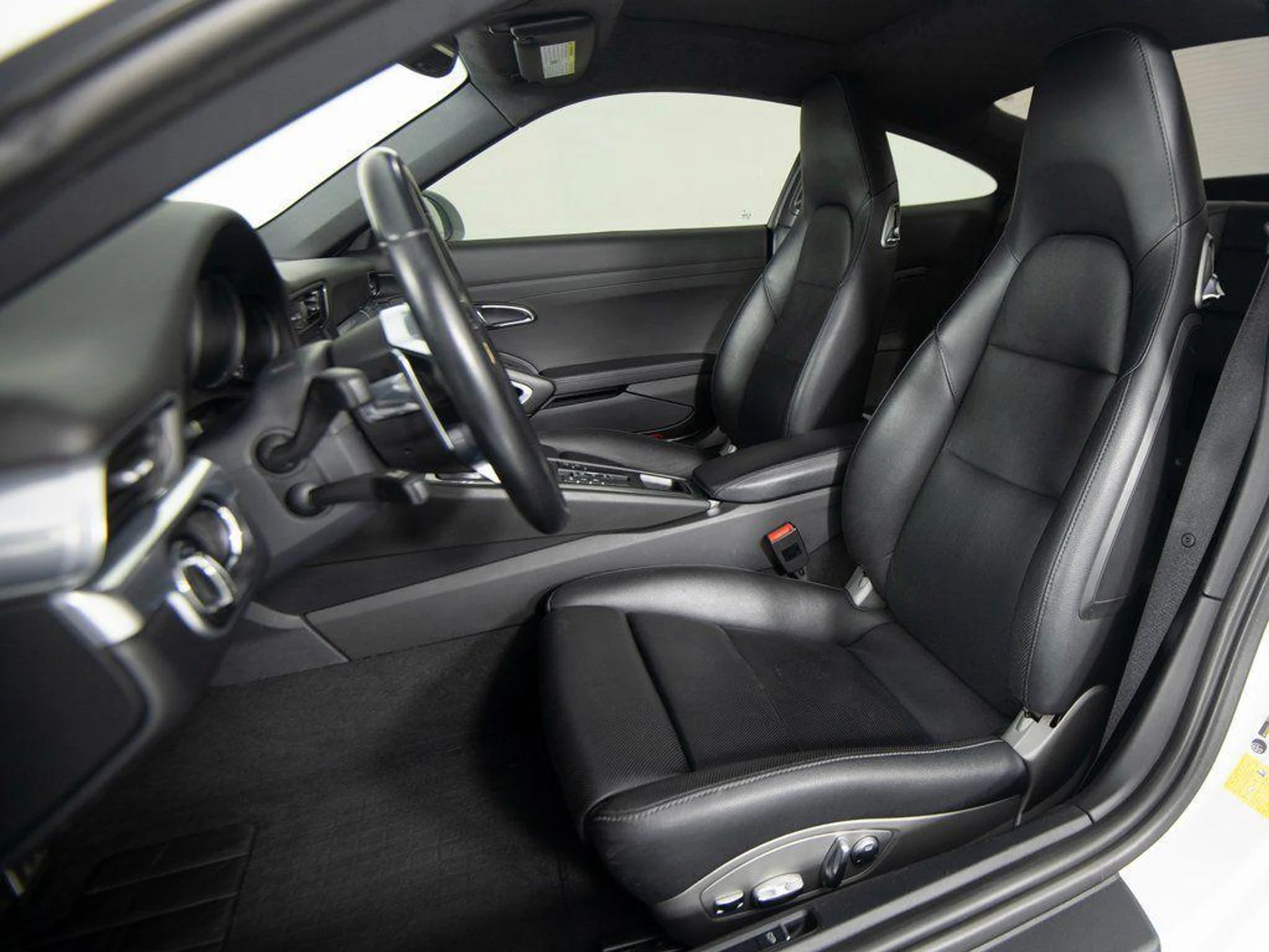 mph004_62400757_uc_MSPQI_Bve_Q3m3_Uts_W_Jg0p_Pls_QQ_eac79fdf45