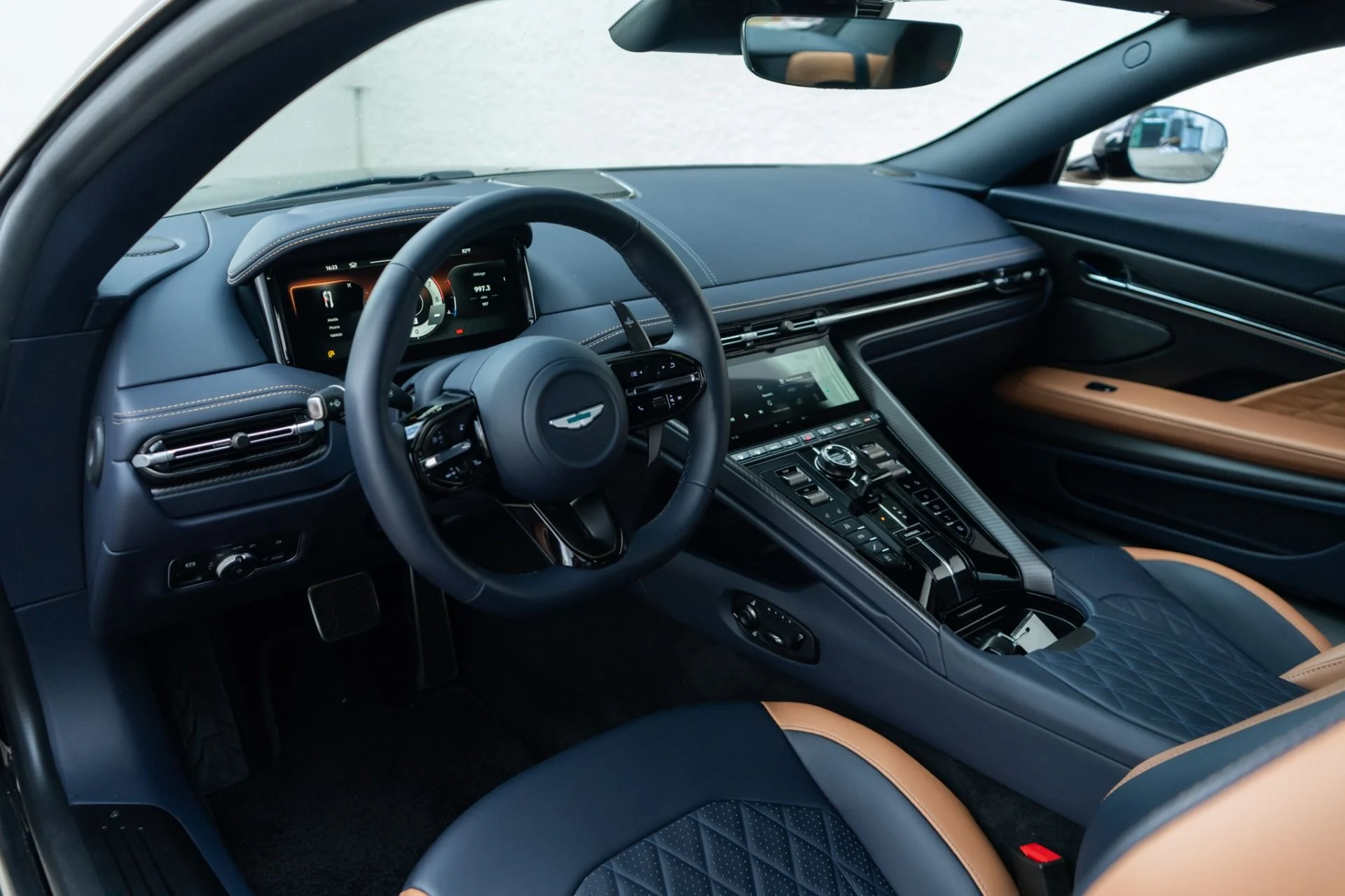 mph004_626427877_Used_2024_Aston_Martin_DB_12_V8_1780518223_b73f4a4923