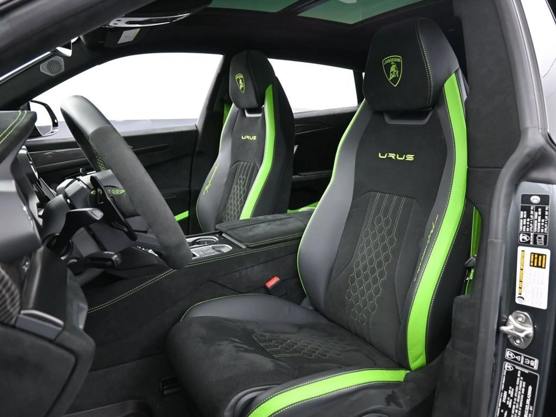 mph004_640226139_cebb21d6133f9d8b9bd941e22116ed03_86ada51c24