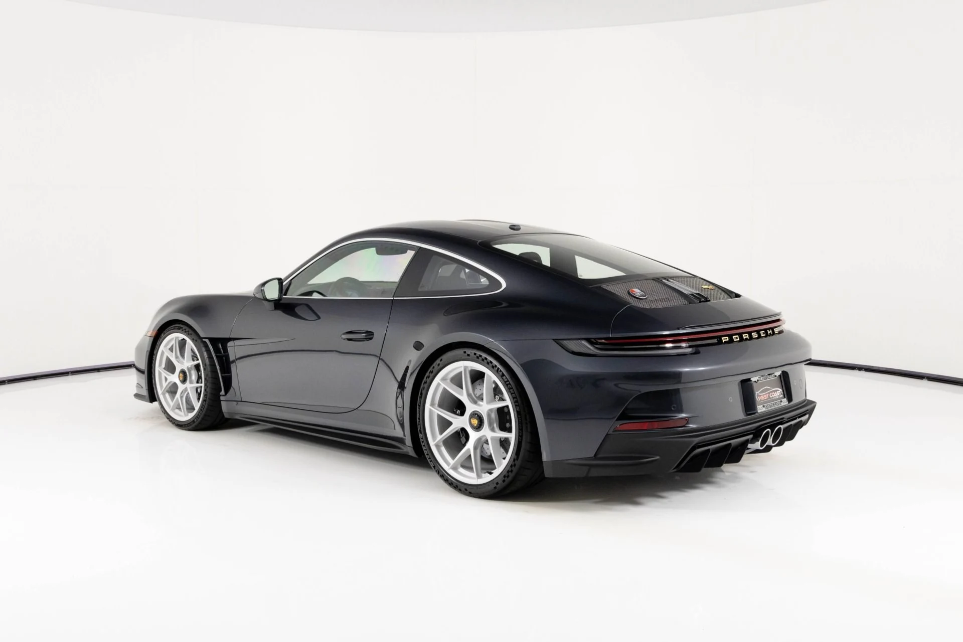 mph004_644074758_Used_2024_Porsche_911_ST_1761006435_9354470ed6