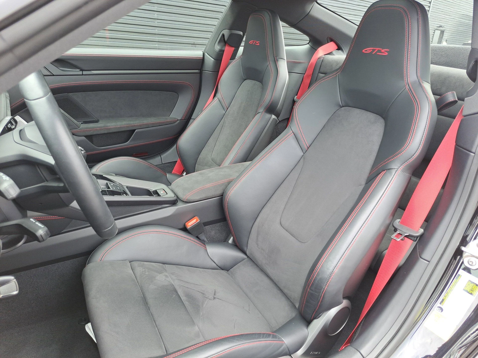 mph004_649265416_323794111997dfe8f5fd87140cf6465ax_02a9bf0461