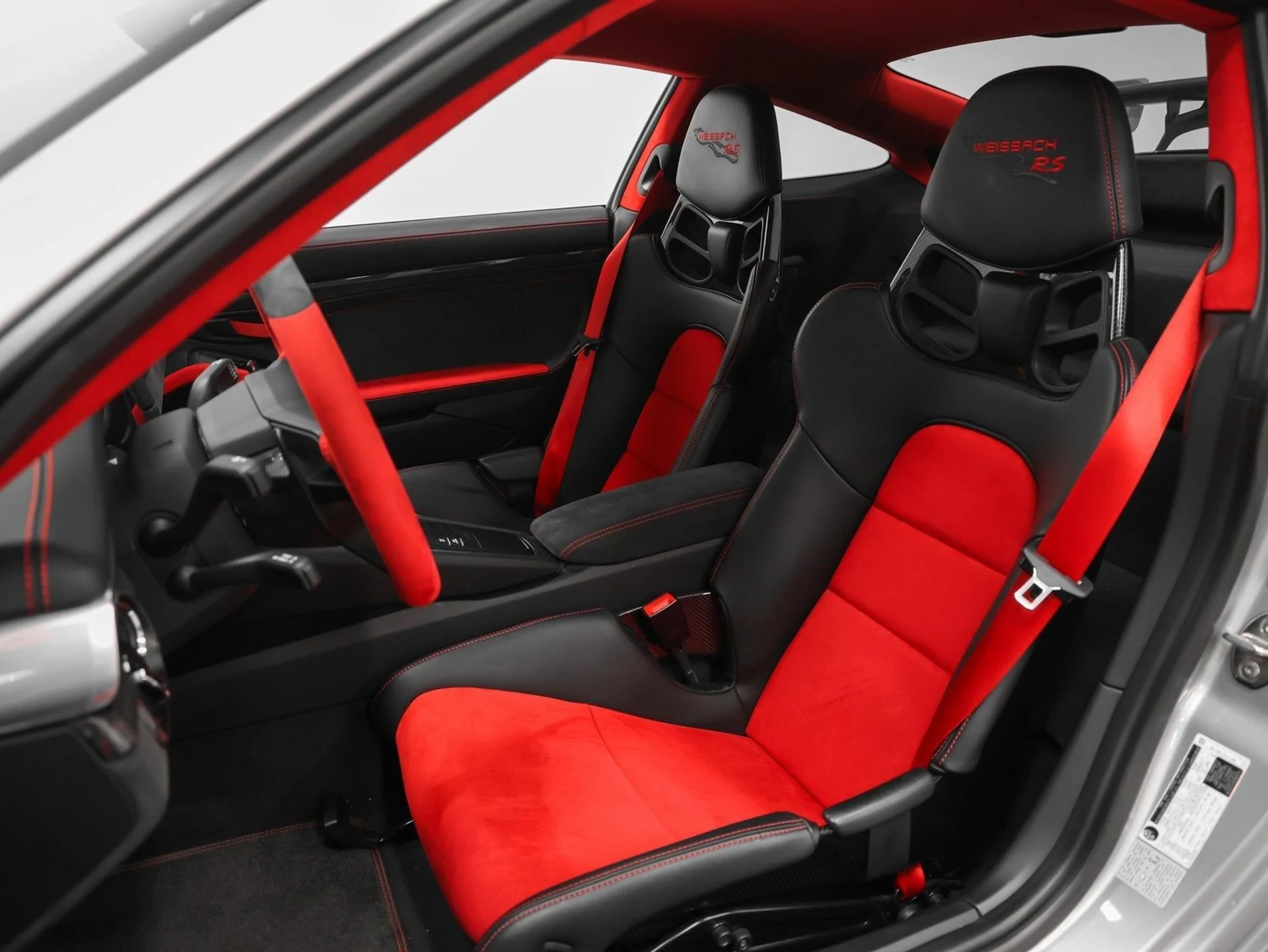 mph004_652923351_5_0893c92df5