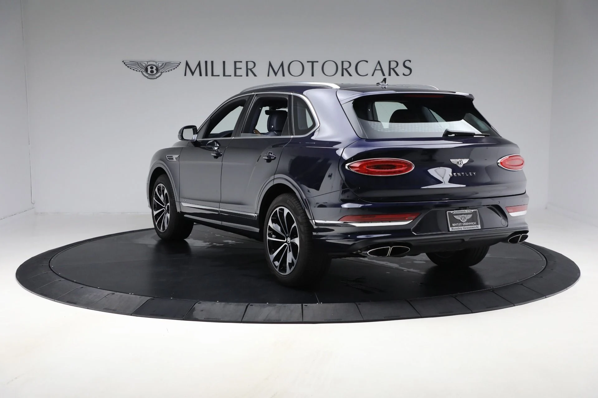 mph004_65458383_Used_2022_Bentley_Bentayga_V8_c6c6b31174