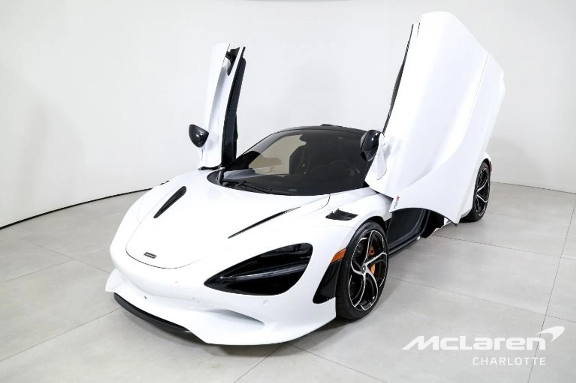 mph004_656137813_Used_2024_Mc_Laren_750_S_Spider_a831f2ed07