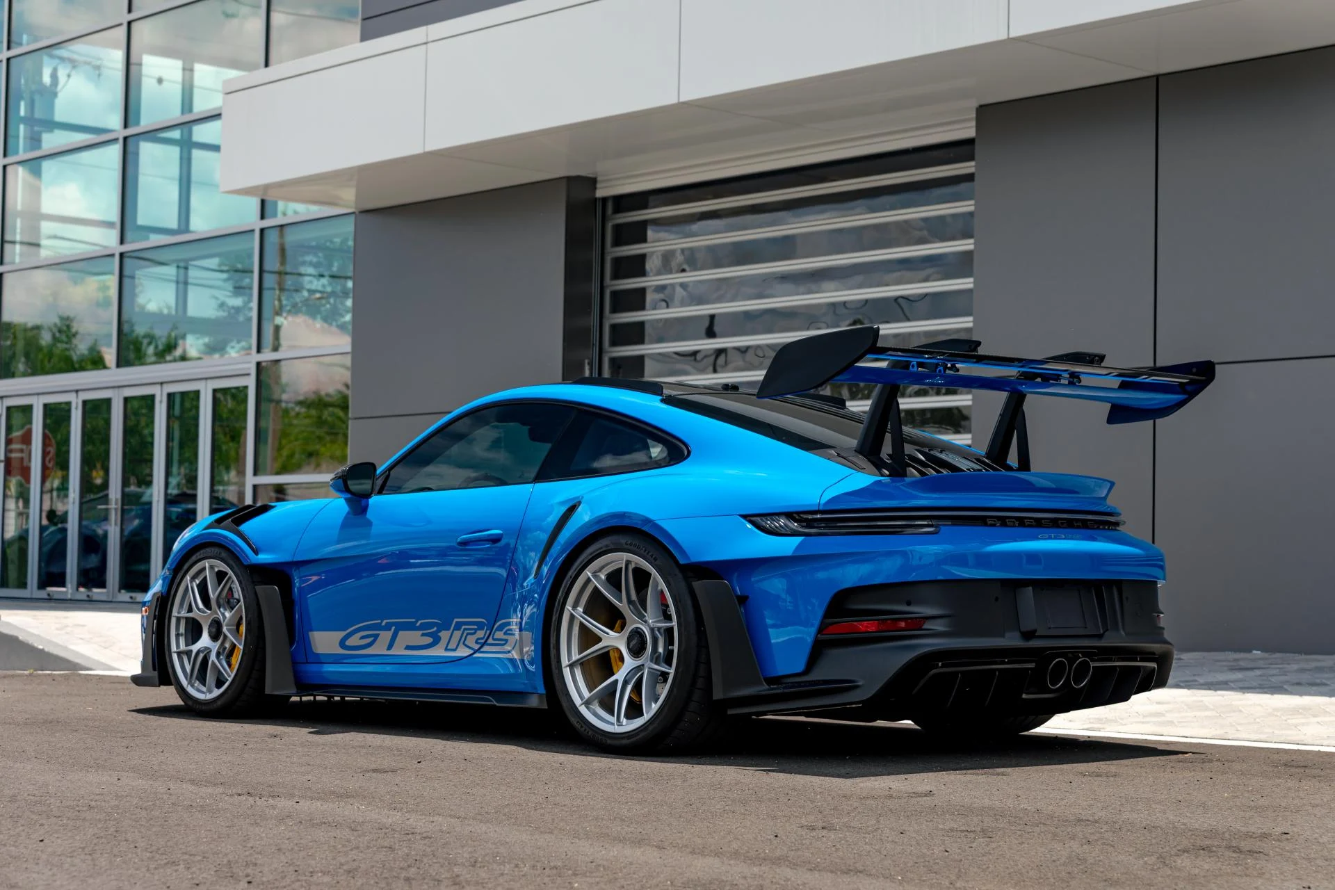 mph004_656549652_Used_2024_Porsche_911_GT_3_RS_ae9e391ea3