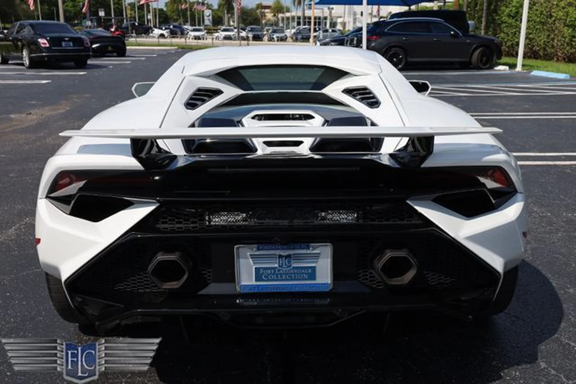 mph004_658739402_used_2023_lamborghini_huracan_tecnica_coupe_6305_23081999_9_640_13758aed6e