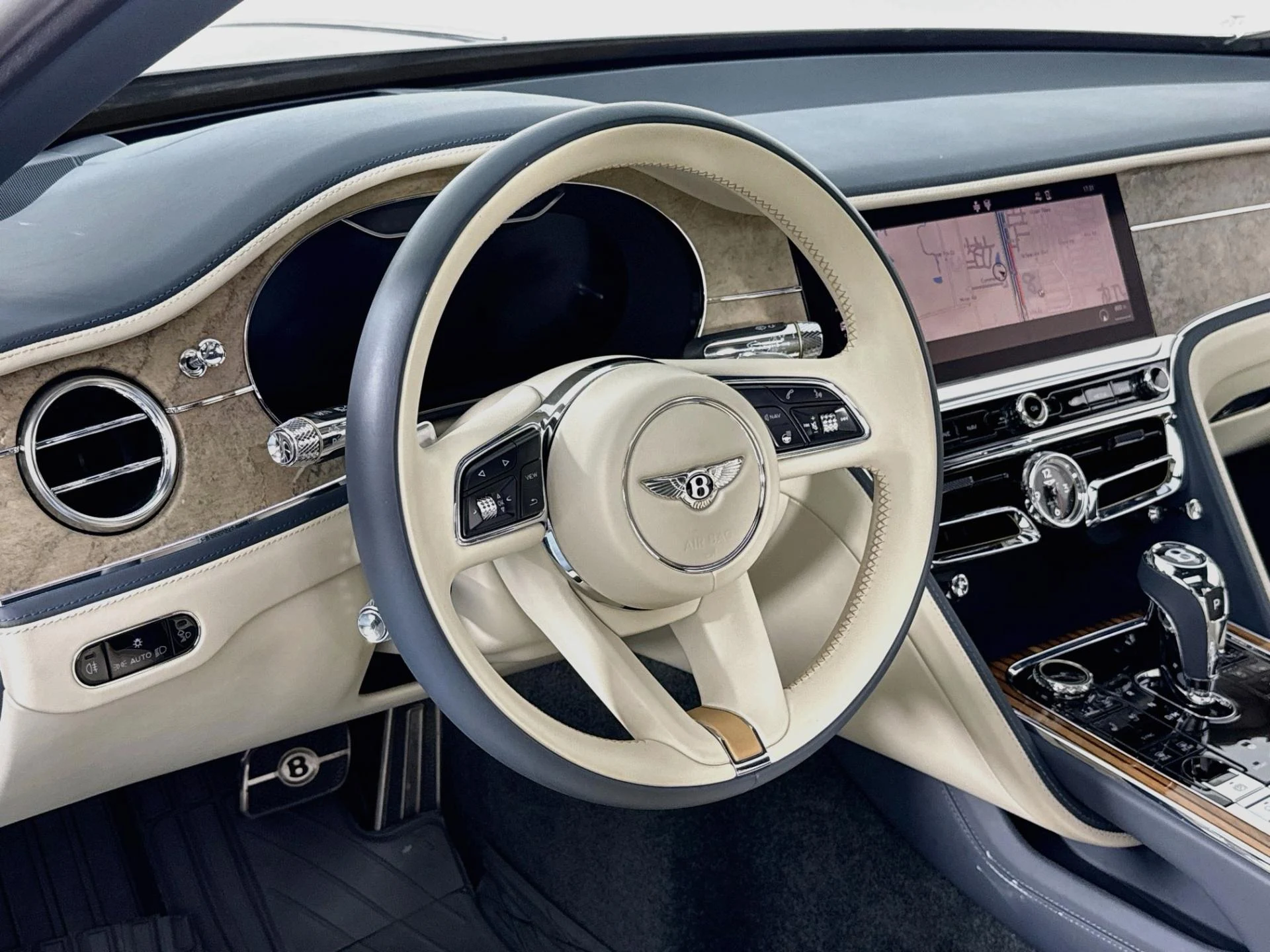 mph004_659099616_Used_2022_Bentley_Flying_Spur_V8_1787092877_6db26bbb5c