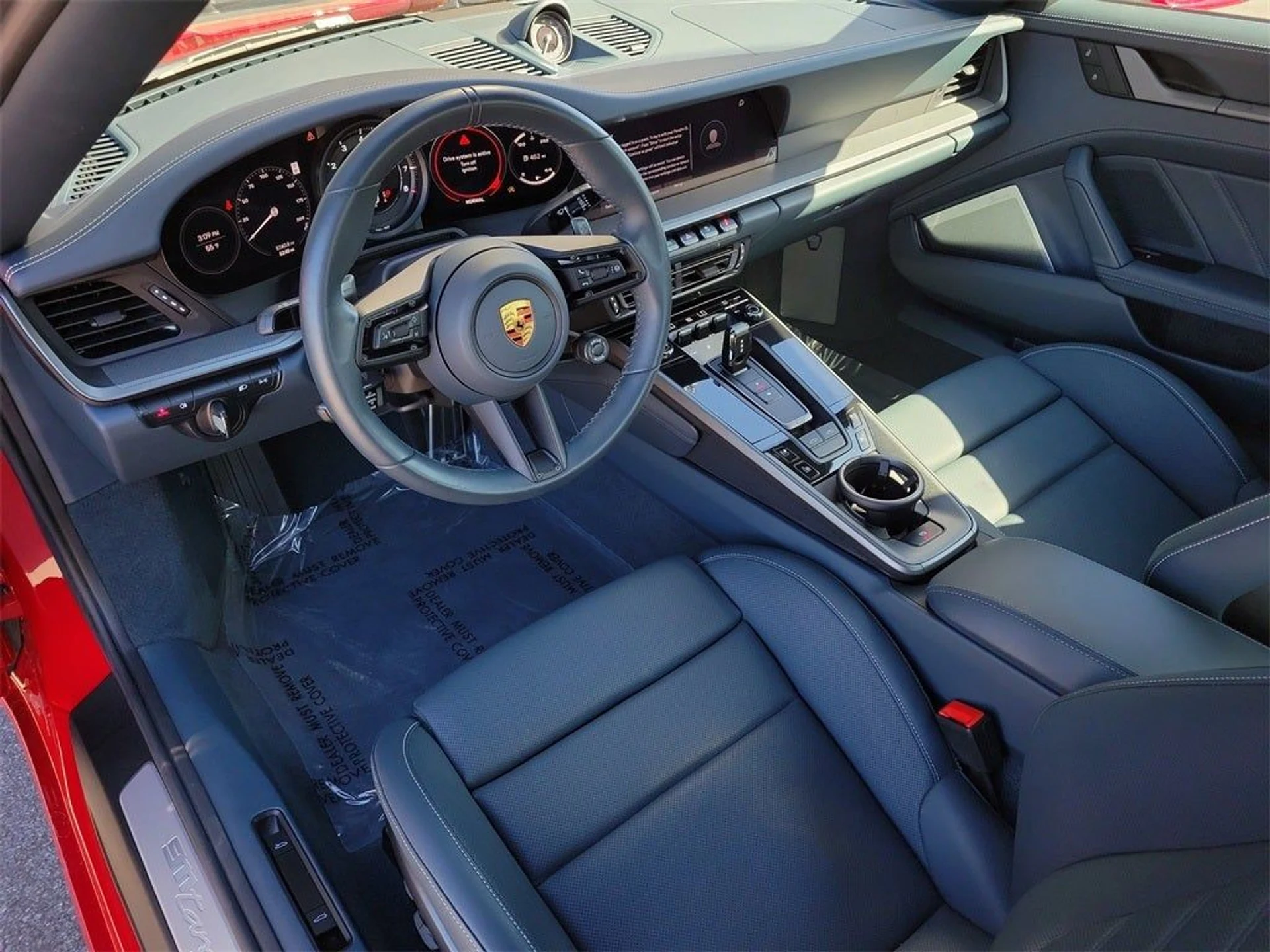 mph004_662728964_5_a84cb67377