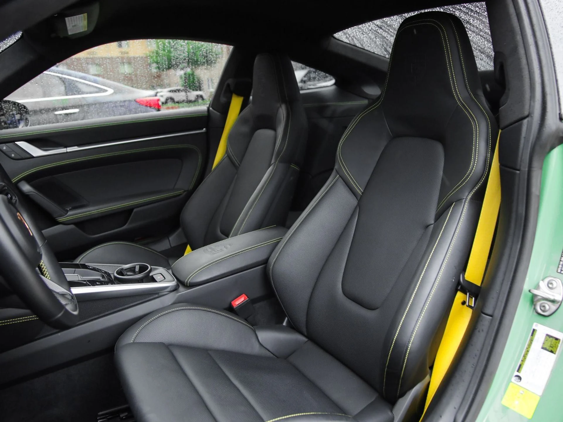 mph004_663848776_5_3a56667384