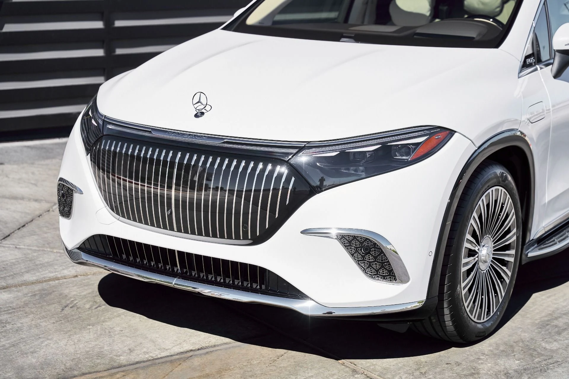 mph004_666416471_Used_2025_Mercedes_Benz_EQS_Maybach_EQS_680_1773365756_46bf6572e4