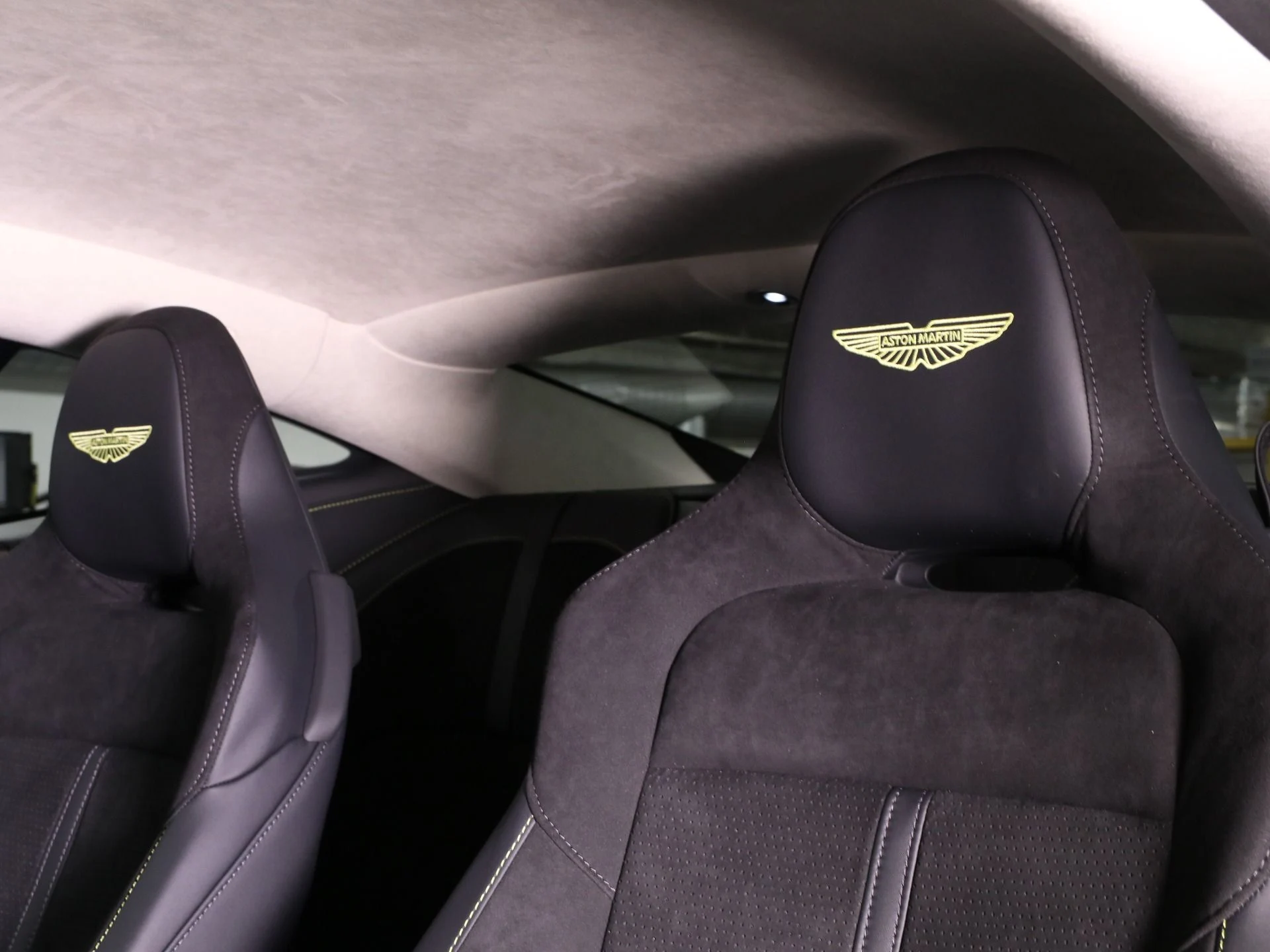 mph004_66989906_New_2025_Aston_Martin_DB_12_1763585556_f75a755537