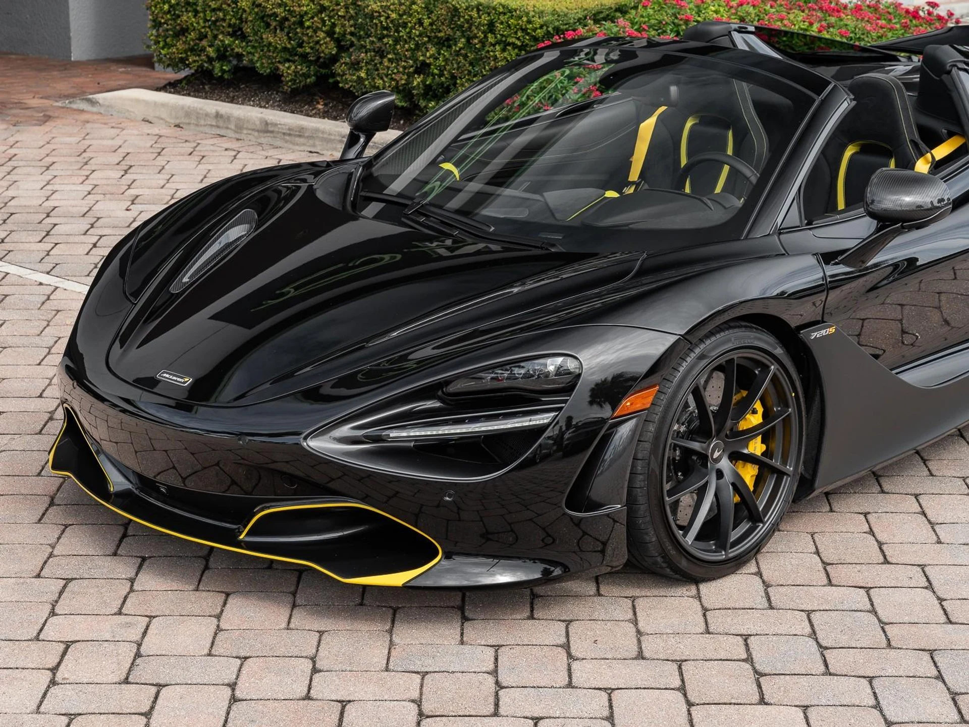 mph004_671669981_Used_2022_Mc_Laren_720_S_1756483713_6dfcda928d