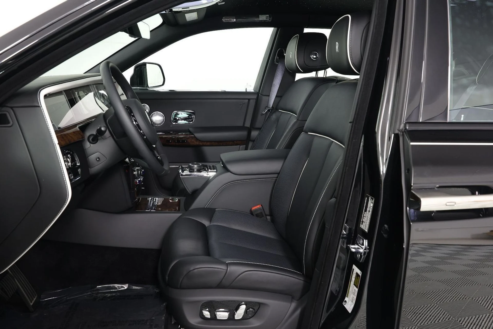 mph004_675338426_374c13186e8b4d01d345f614ffa82835_2bbb26659d