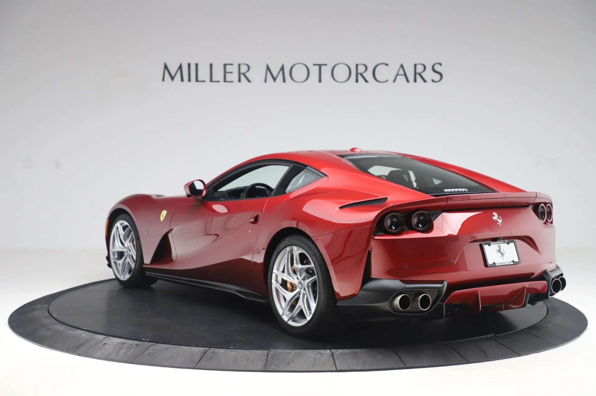 mph004_675648902_Used_2020_Ferrari_812_Superfast_1782508885_b5fee653f6