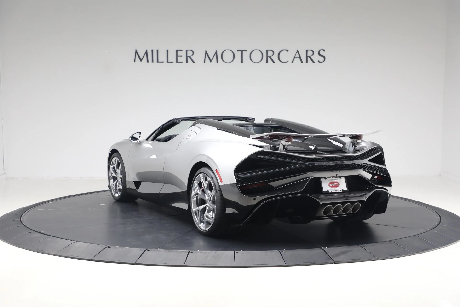mph004_695993963_Used_2025_Bugatti_Mistral_c8036e54cc