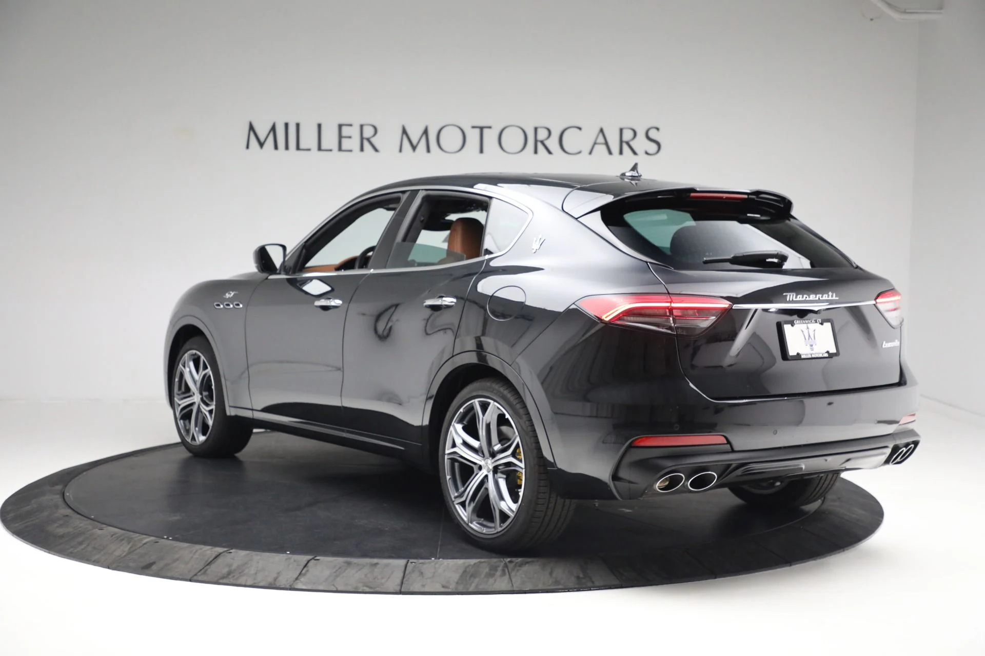 mph004_698806279_Used_2022_Maserati_Levante_GT_1667856559_bc091c5b32