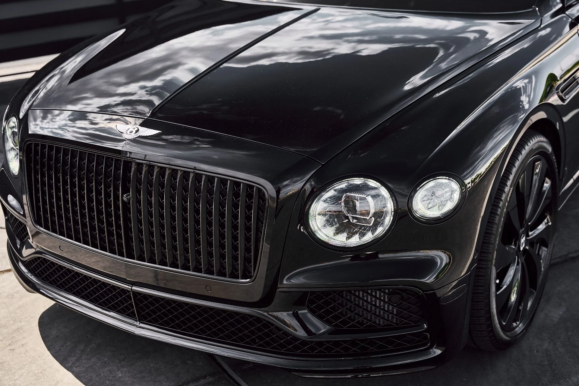 mph004_701727498_Used_2023_Bentley_Flying_Spur_S_1784247223_df70a6273e