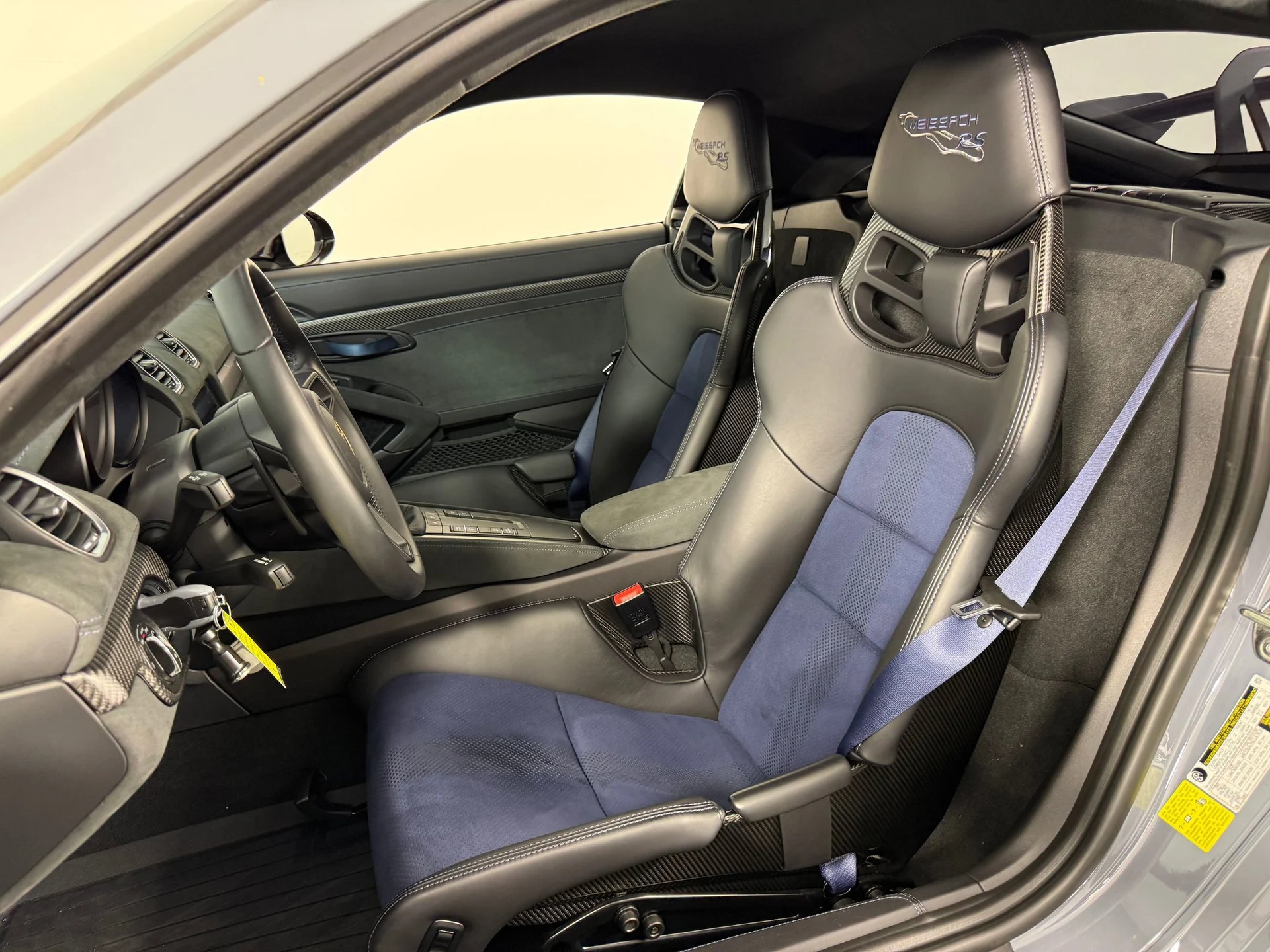 mph004_702144571_bcae3f3ade357c6aeae46dee406bdd63x_6032586a9b