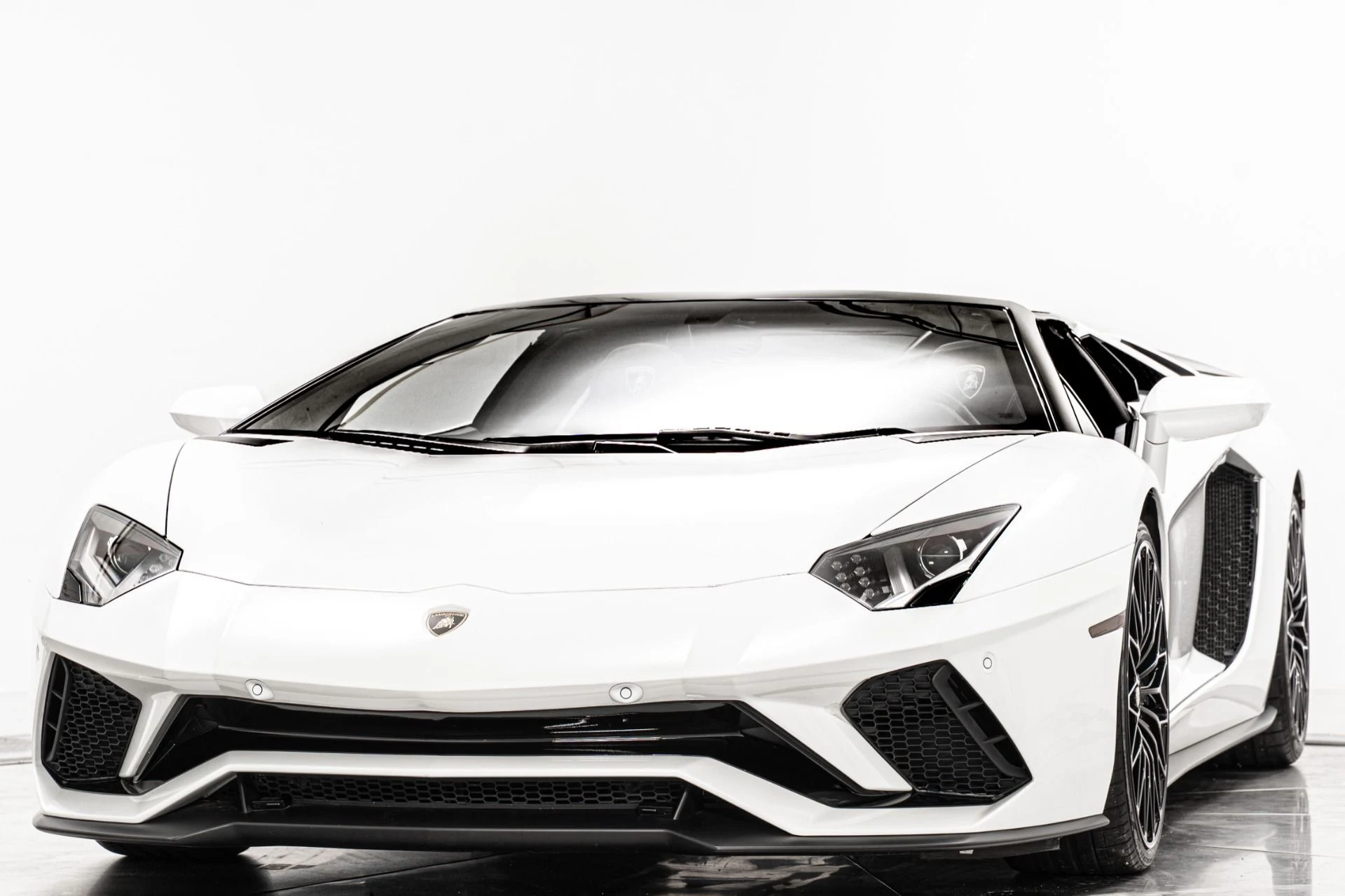 mph004_702586502_Used_2019_Lamborghini_Aventador_LP_740_4_S_Roadster_1758210075_6e9fa44f33