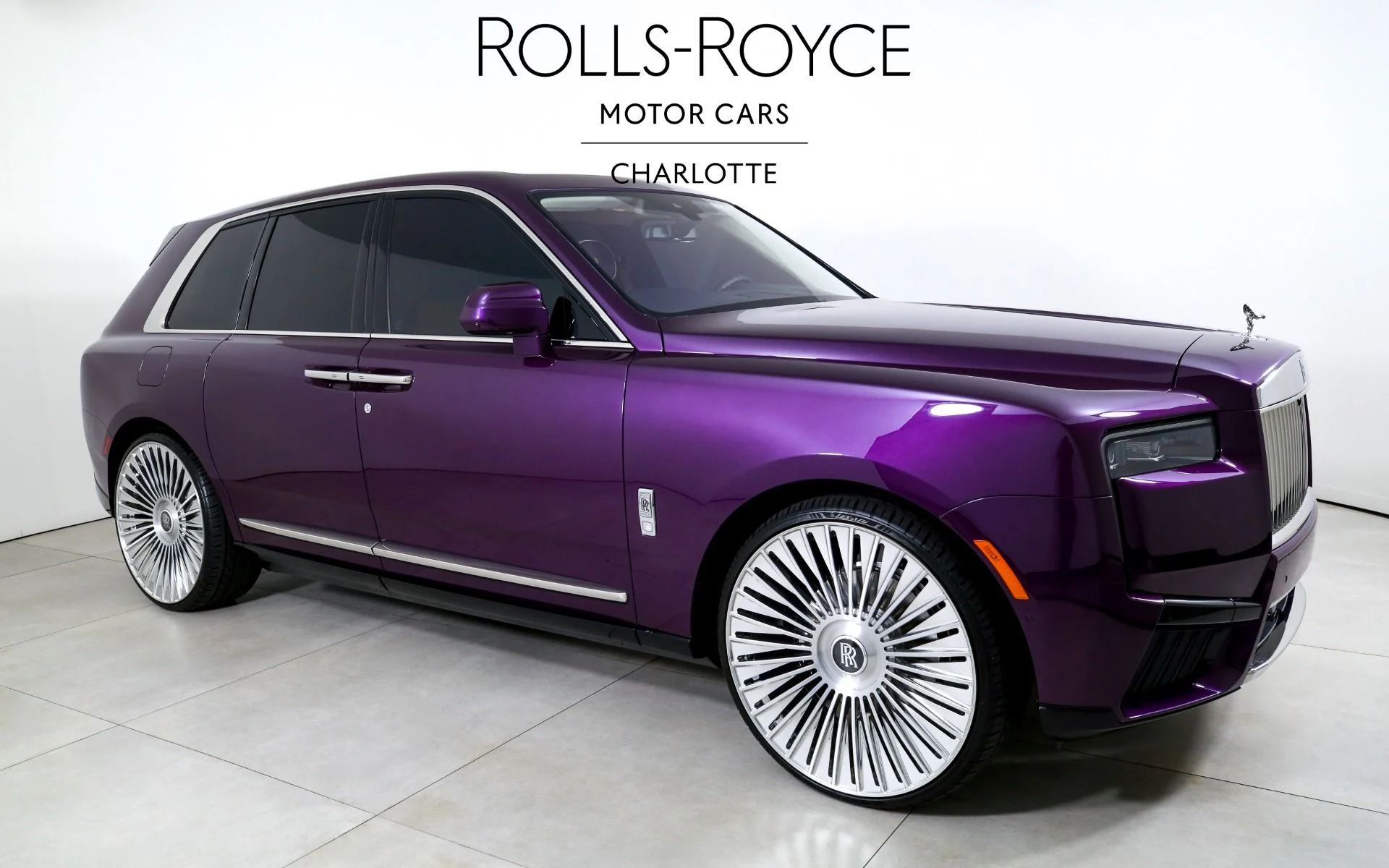 mph004_703989900_Used_2025_Rolls_Royce_Cullinan_1751556897_df1a4ff7a7