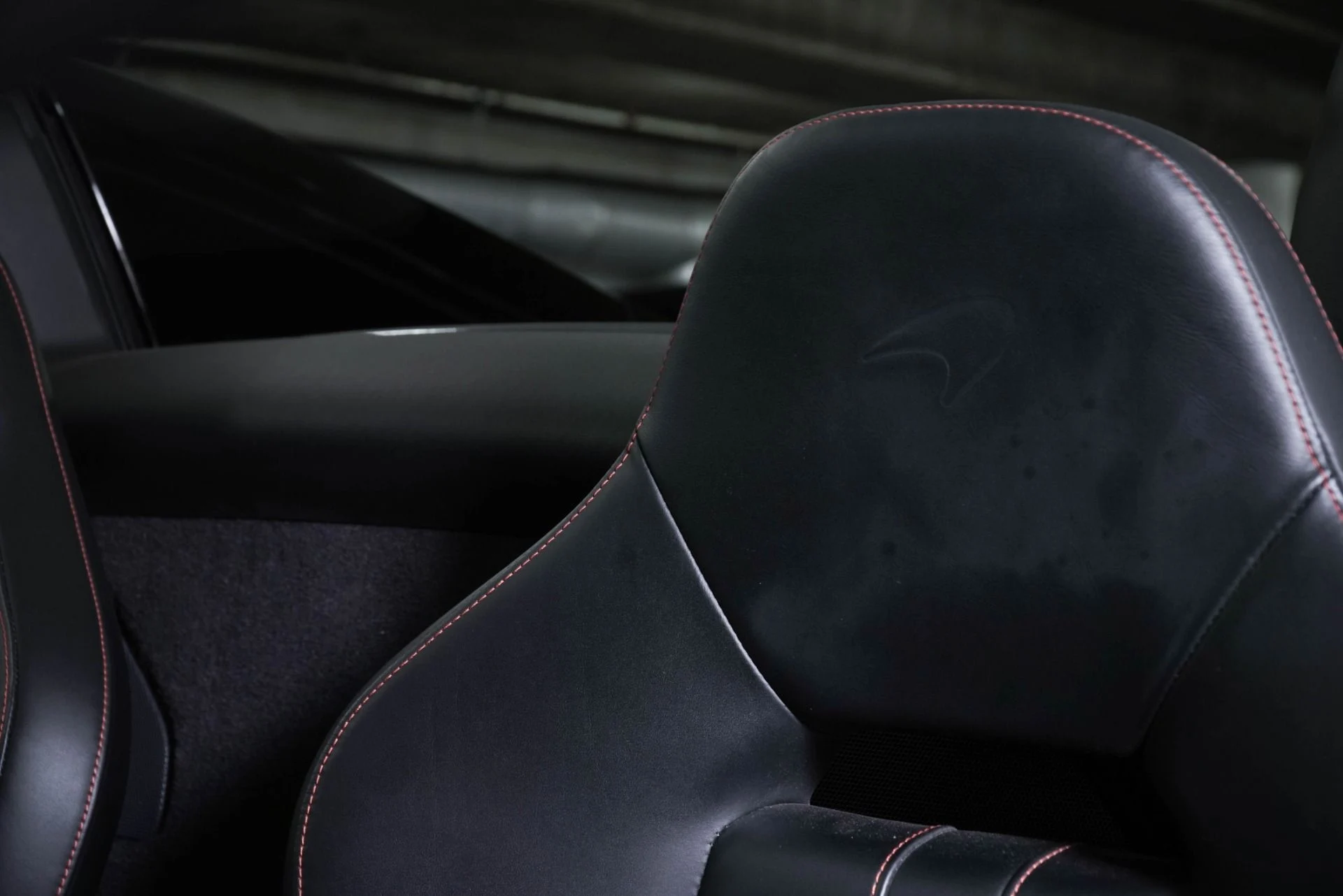 mph004_71321734_Used_2019_Mc_Laren_570_S_1765307043_f629058d89