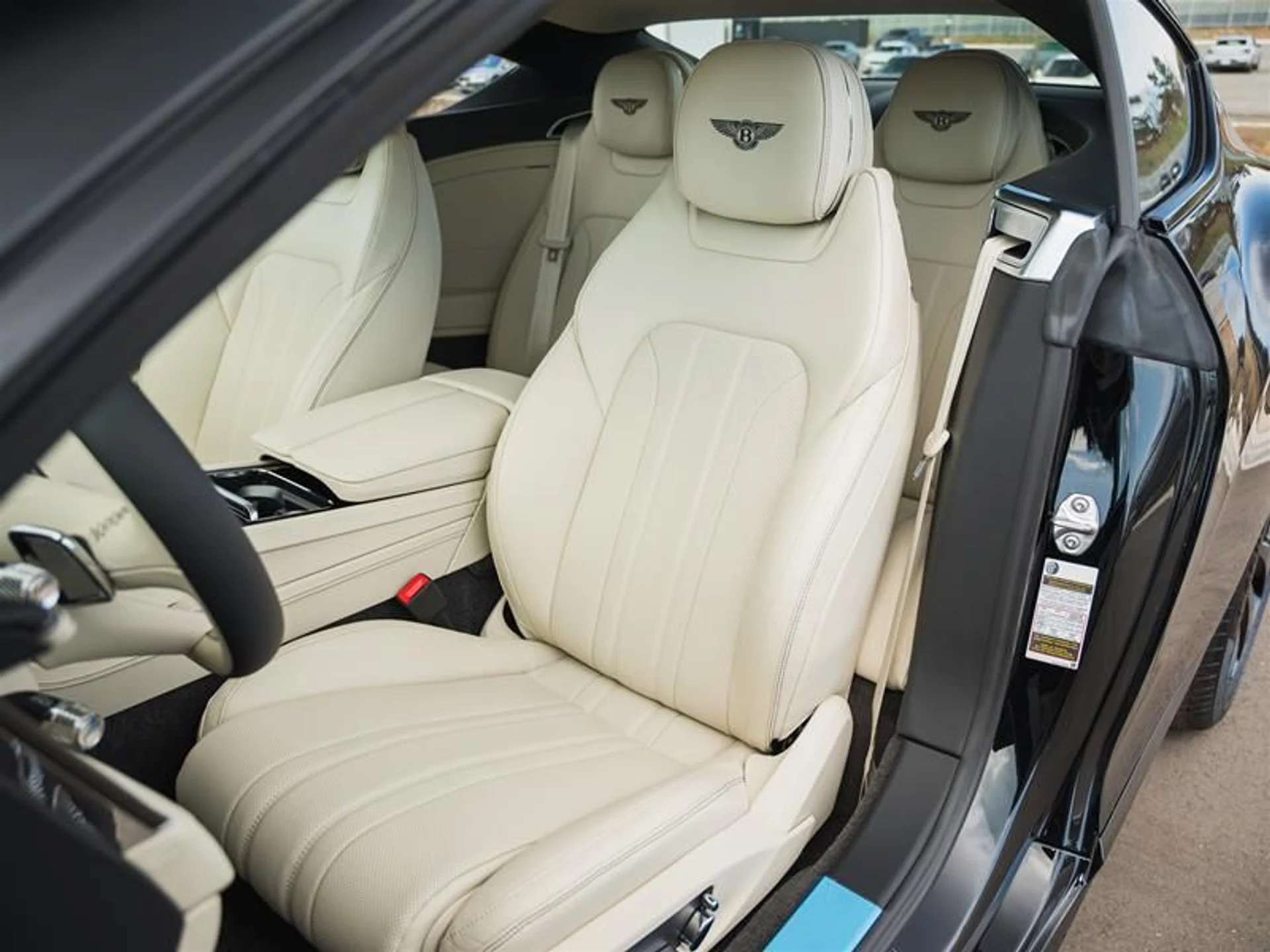 mph004_713698228_inzaxuvy_705a6bdf74