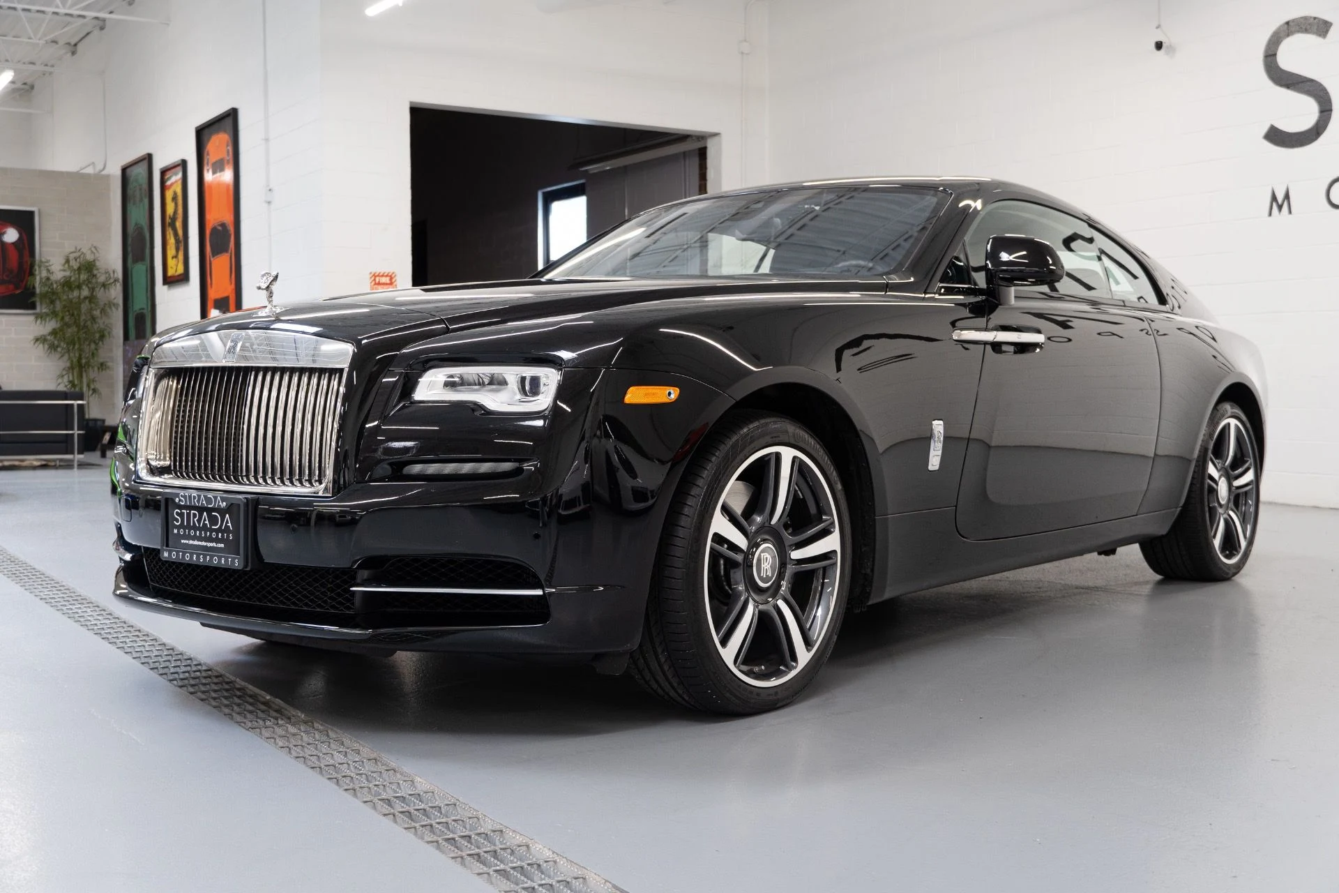 mph004_716899057_Used_2017_Rolls_Royce_Wraith_1760029536_56c35395dd