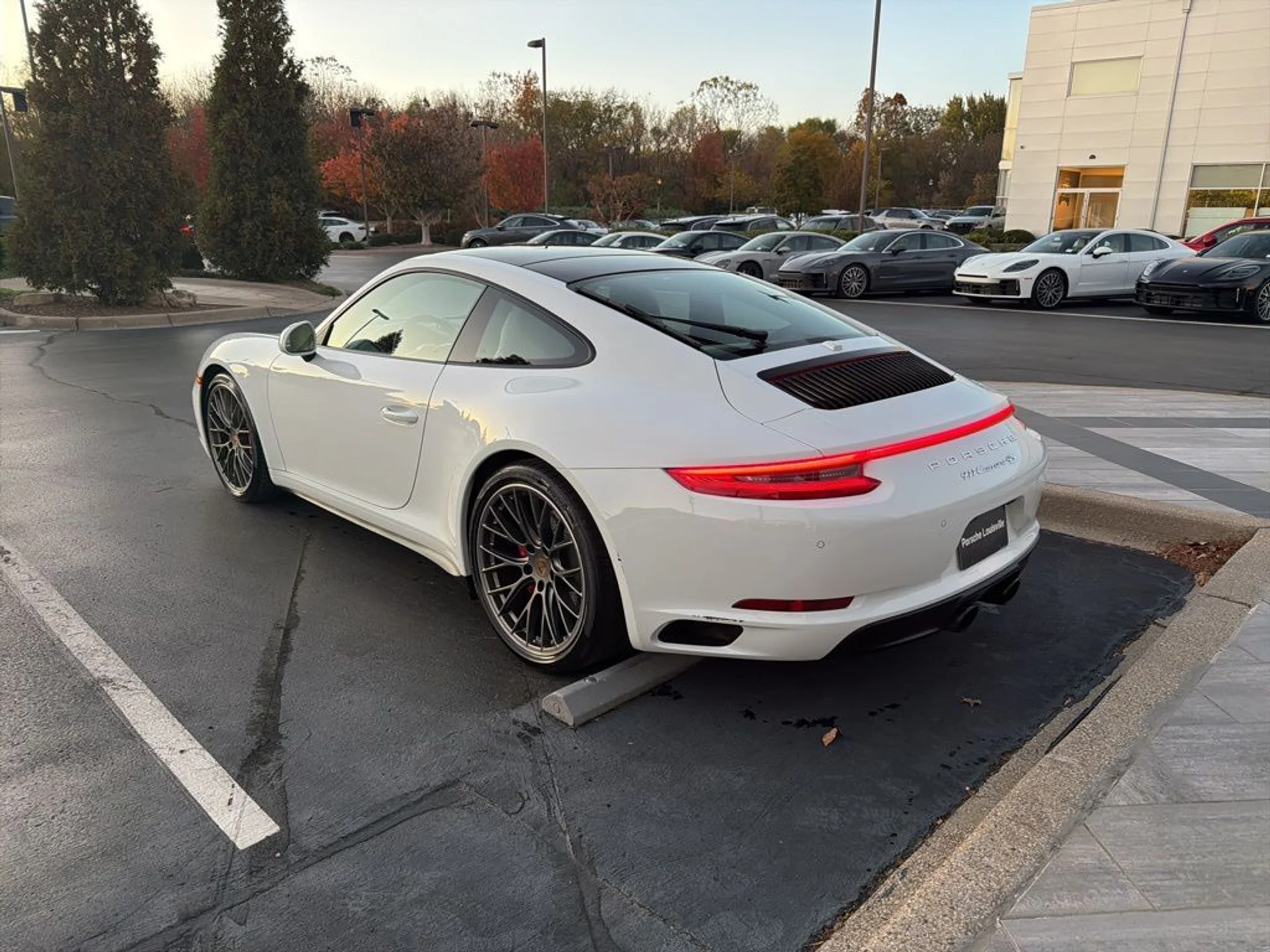 mph004_718549755_f99051f8905bc61478018b15c3ff68b4_c001ead000