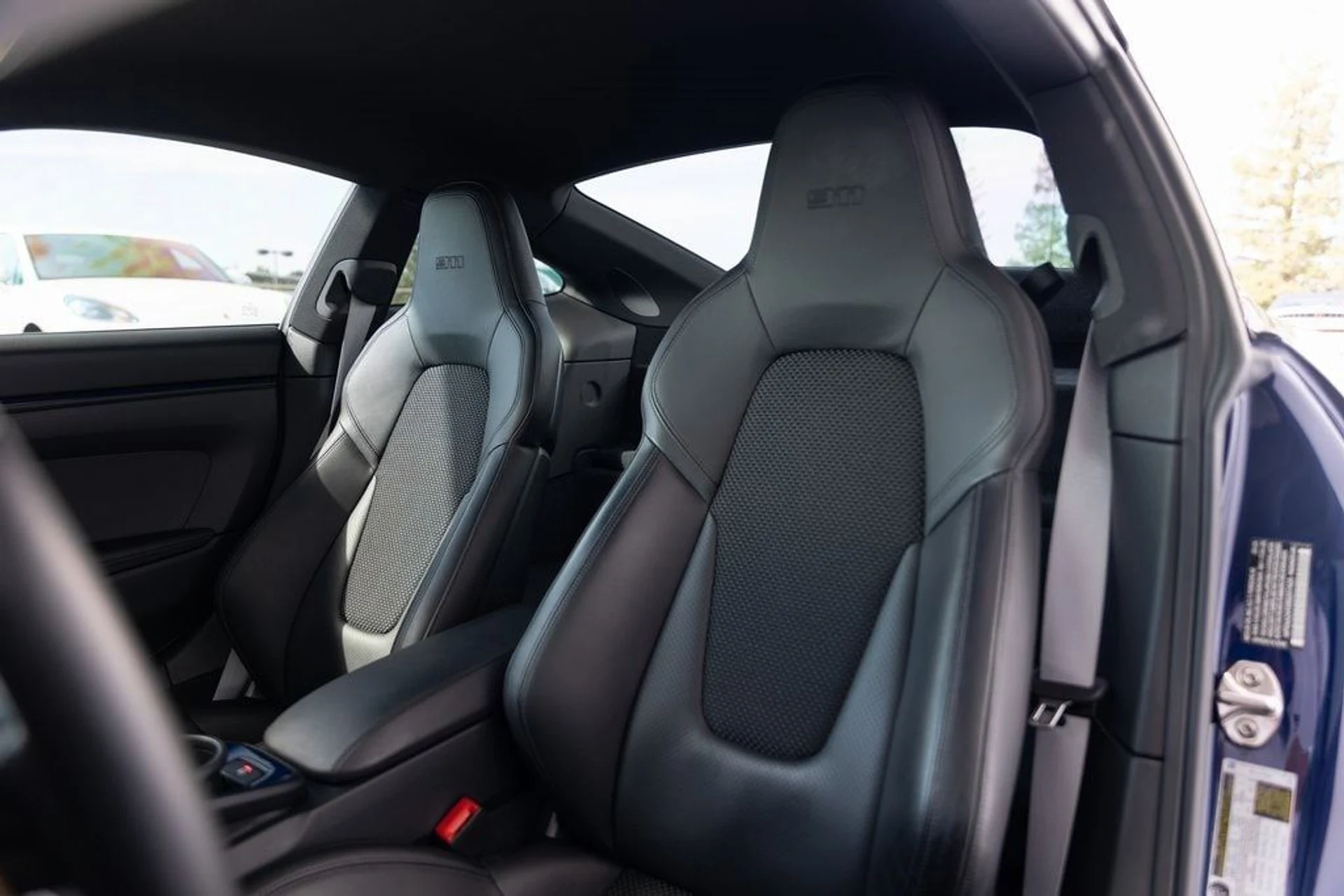 mph004_719320666_2fdb8d816f2b0e7e03969eeb7f97369bx_49b860ffec