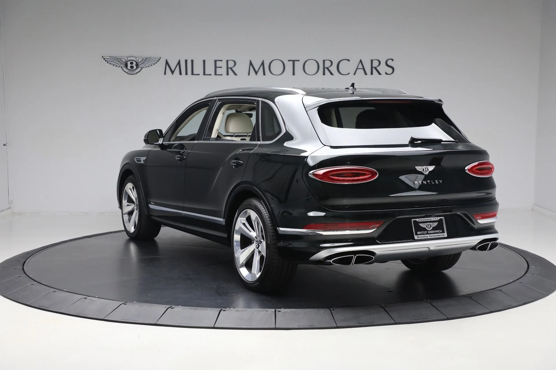 mph004_722688751_Used_2024_Bentley_Bentayga_EWB_Azure_V8_f2902cb4a8