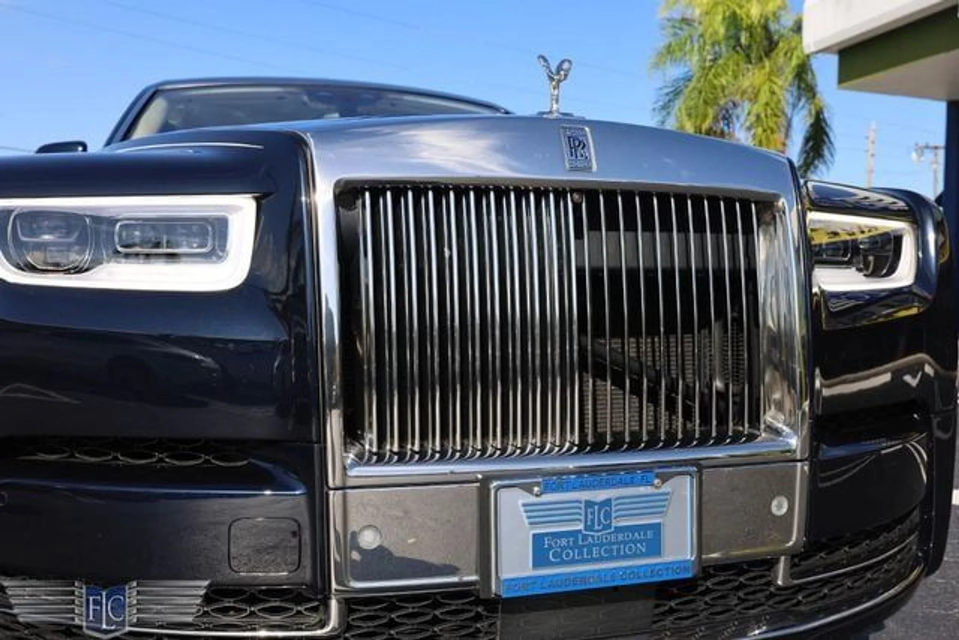 mph004_725327251_used_2018_rolls_royce_phantom_sedan_6305_22718398_9_640_3428594d5b