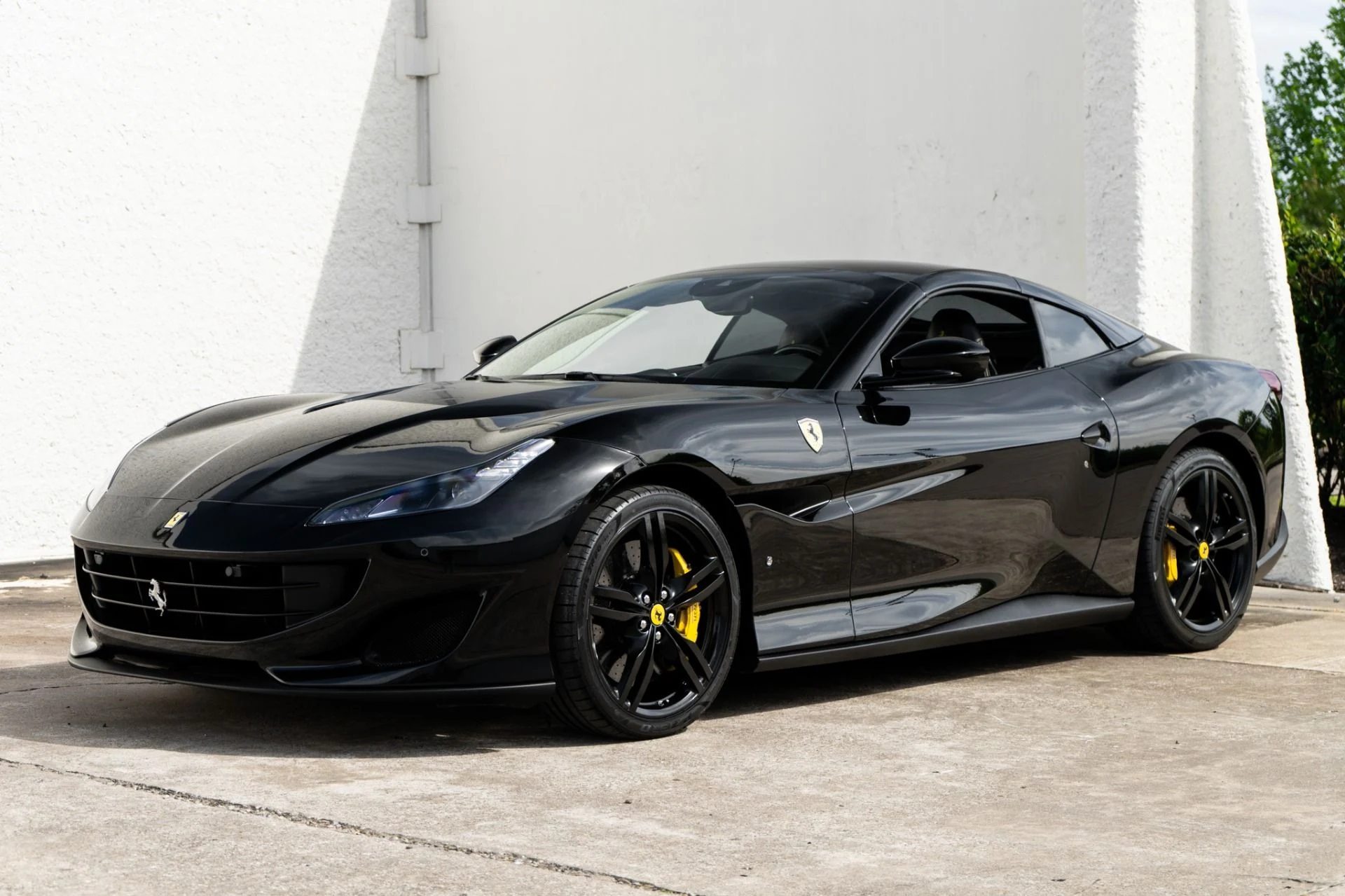 mph004_7428696_Used_2020_Ferrari_Portofino_1775601890_84523c165b