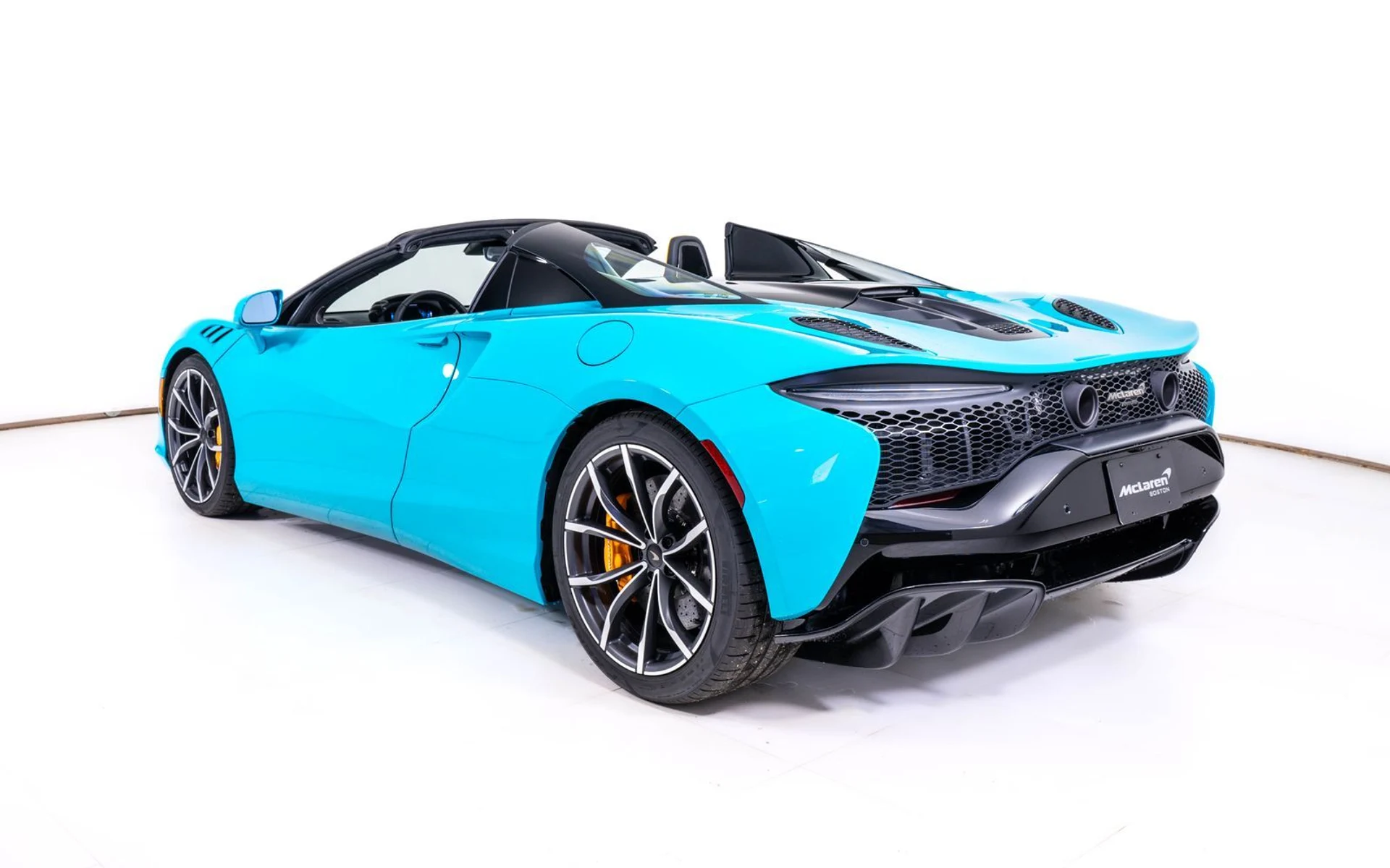 mph004_74842521_7ead19e6c3b453399f34e540a5f2f78ax_fb28caf402