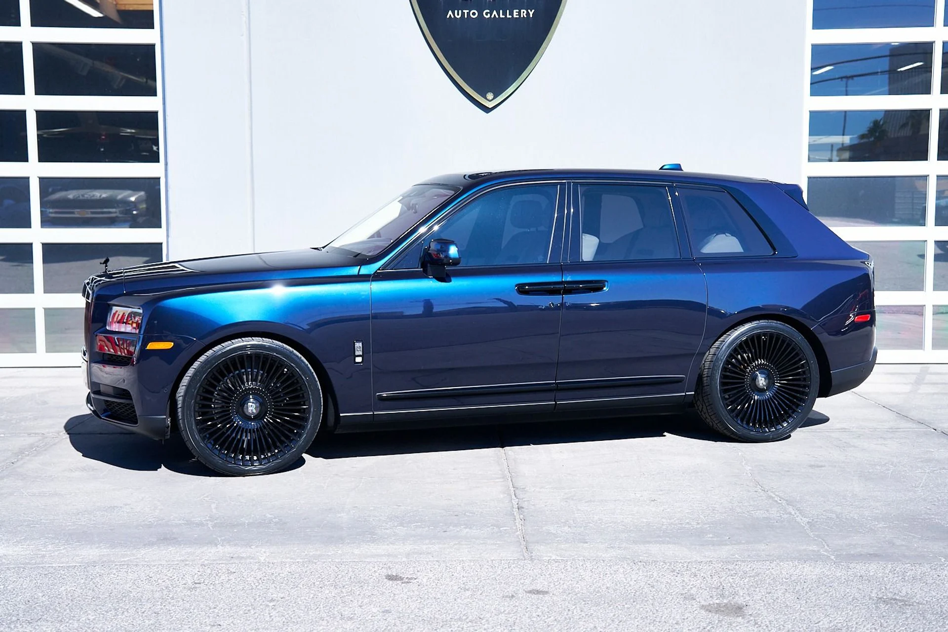 mph004_753200988_Used_2023_Rolls_Royce_Cullinan_Base_1745954360_7b6d97c4b7