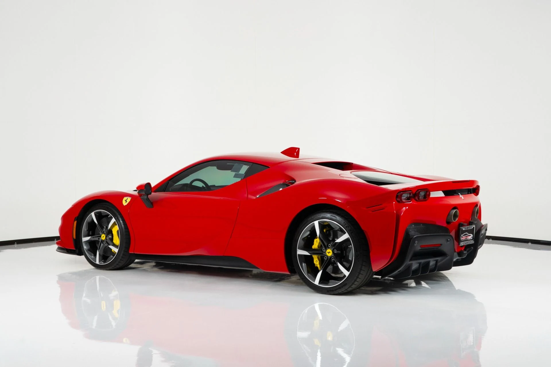 mph004_755837729_Used_2023_Ferrari_SF_90_Stradale_1755717820_5e50843a66